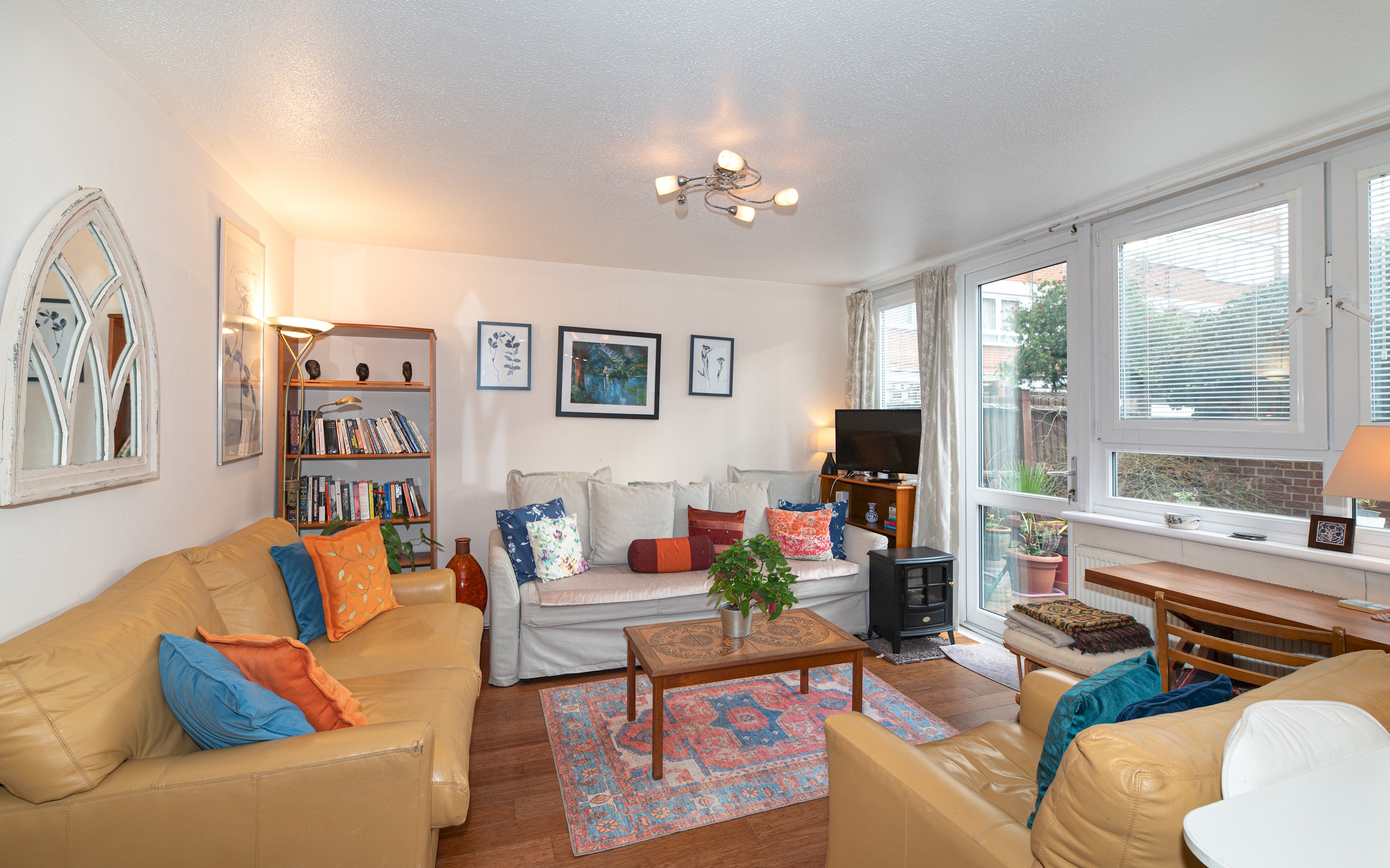 View Homely flat by the river in Battersea, SW London - Pass the Keys in 9 Musgrave Court, 110 Battersea Bridge Rd, SW11 3AN Homely flat by the river in Battersea, SW London - Pass the Keys in 9 Musgrave Court, 110 Battersea Bridge Rd, SW11 3AN - Property image 27 - VivreStays