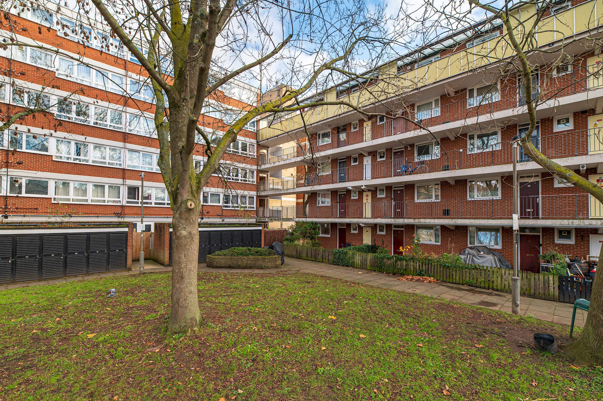 View Homely flat by the river in Battersea, SW London - Pass the Keys in 9 Musgrave Court, 110 Battersea Bridge Rd, SW11 3AN Homely flat by the river in Battersea, SW London - Pass the Keys in 9 Musgrave Court, 110 Battersea Bridge Rd, SW11 3AN - Property image 47 - VivreStays