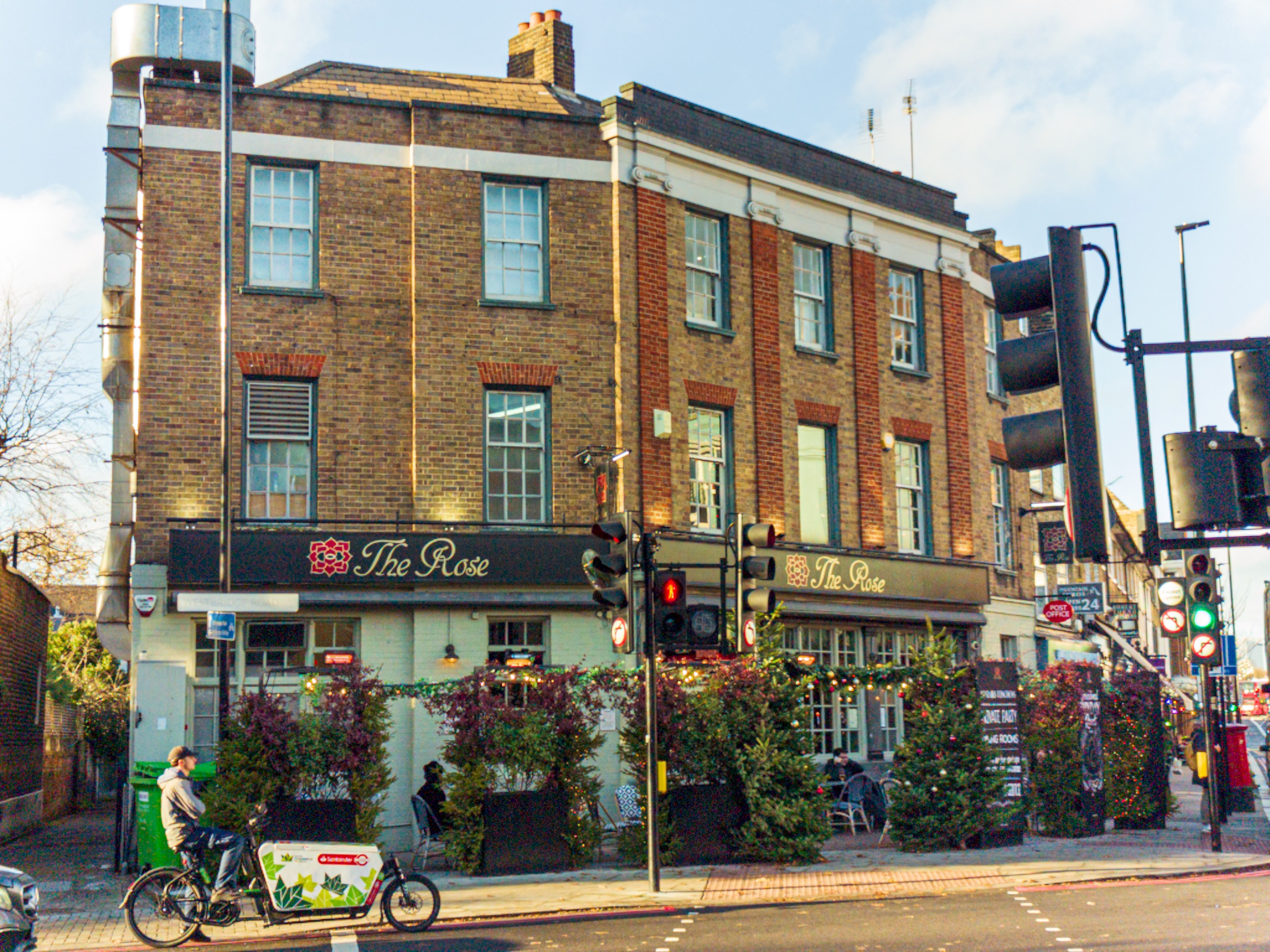 View Homely flat by the river in Battersea, SW London - Pass the Keys in 9 Musgrave Court, 110 Battersea Bridge Rd, SW11 3AN Homely flat by the river in Battersea, SW London - Pass the Keys in 9 Musgrave Court, 110 Battersea Bridge Rd, SW11 3AN - Property image 50 - VivreStays