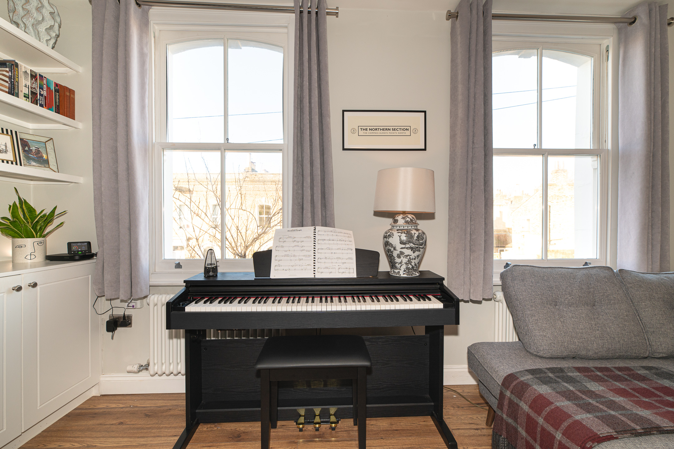 View Central 1Bed flat in Bermondsey, London - Pass the Keys in 47B Reverdy Road SE1 5QD Central 1Bed flat in Bermondsey, London - Pass the Keys in 47B Reverdy Road SE1 5QD - Property image 10 - VivreStays