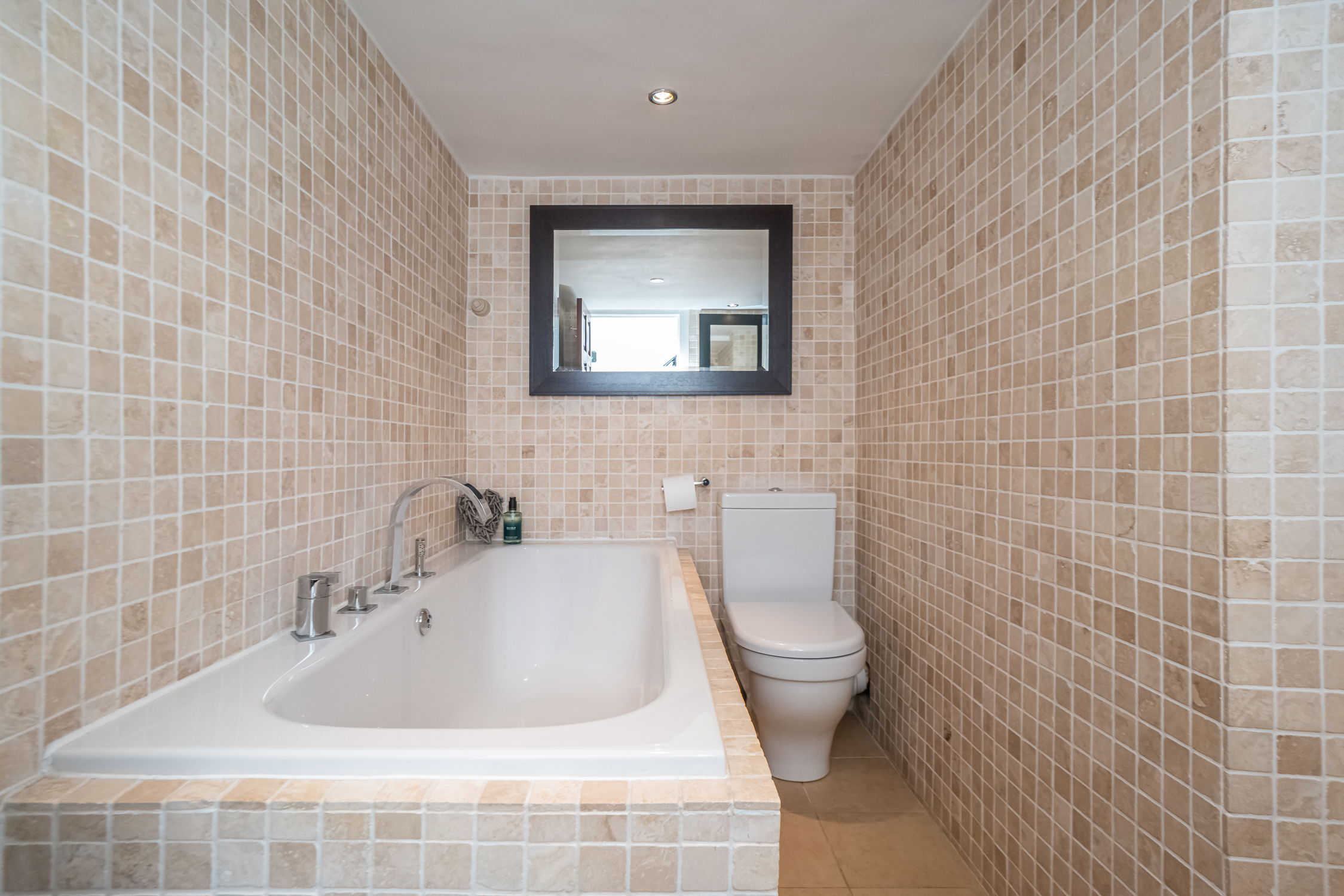 Georgian Elegance with Patio Garden, West End - Pass the Keys in 20/1 Chester Street EH3 7RA - Property image 49 - VivreStays
