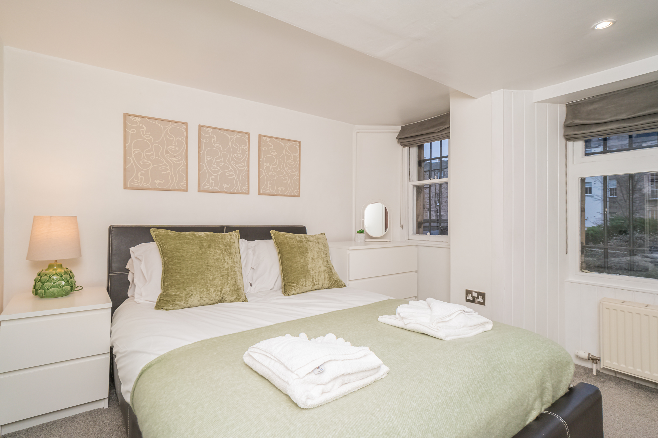 Georgian Elegance with Patio Garden, West End - Pass the Keys in 20/1 Chester Street EH3 7RA - Property image 3 - VivreStays