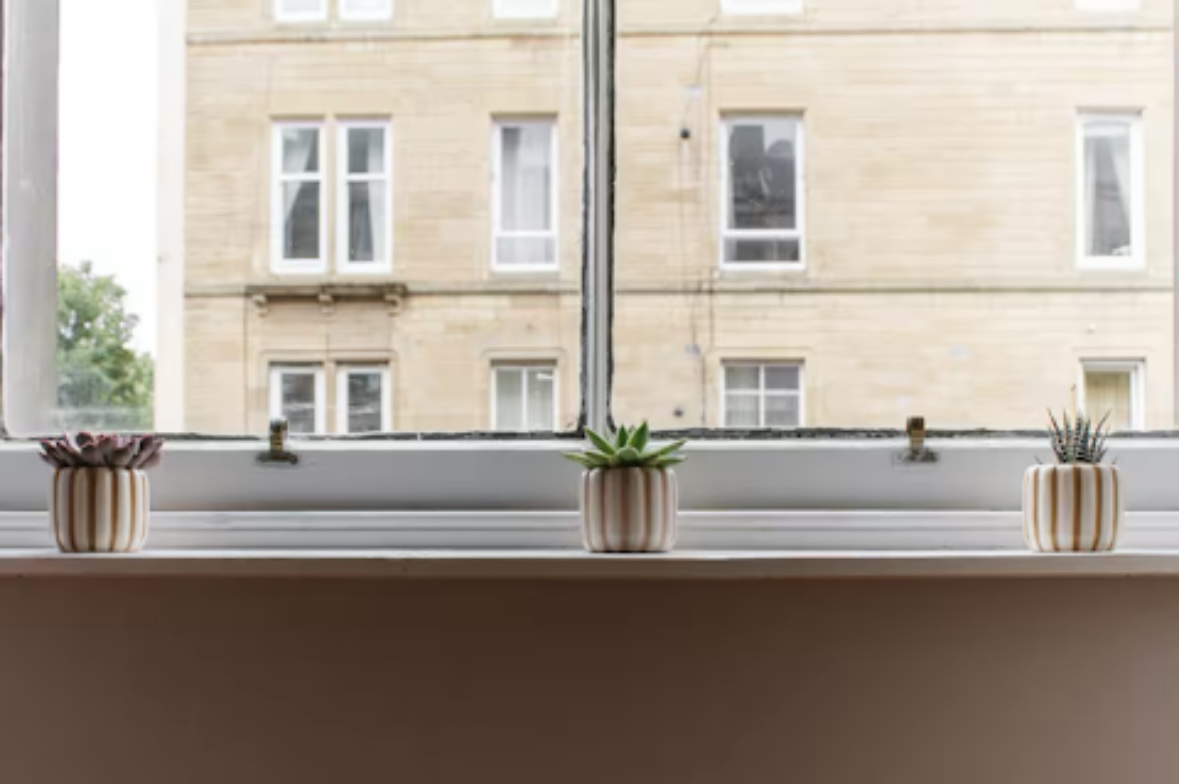 Cosy & Stylish Edinburgh City Flat - Pass the Keys in 69/5 Albert St EH7 5LR - Property image 20 - VivreStays