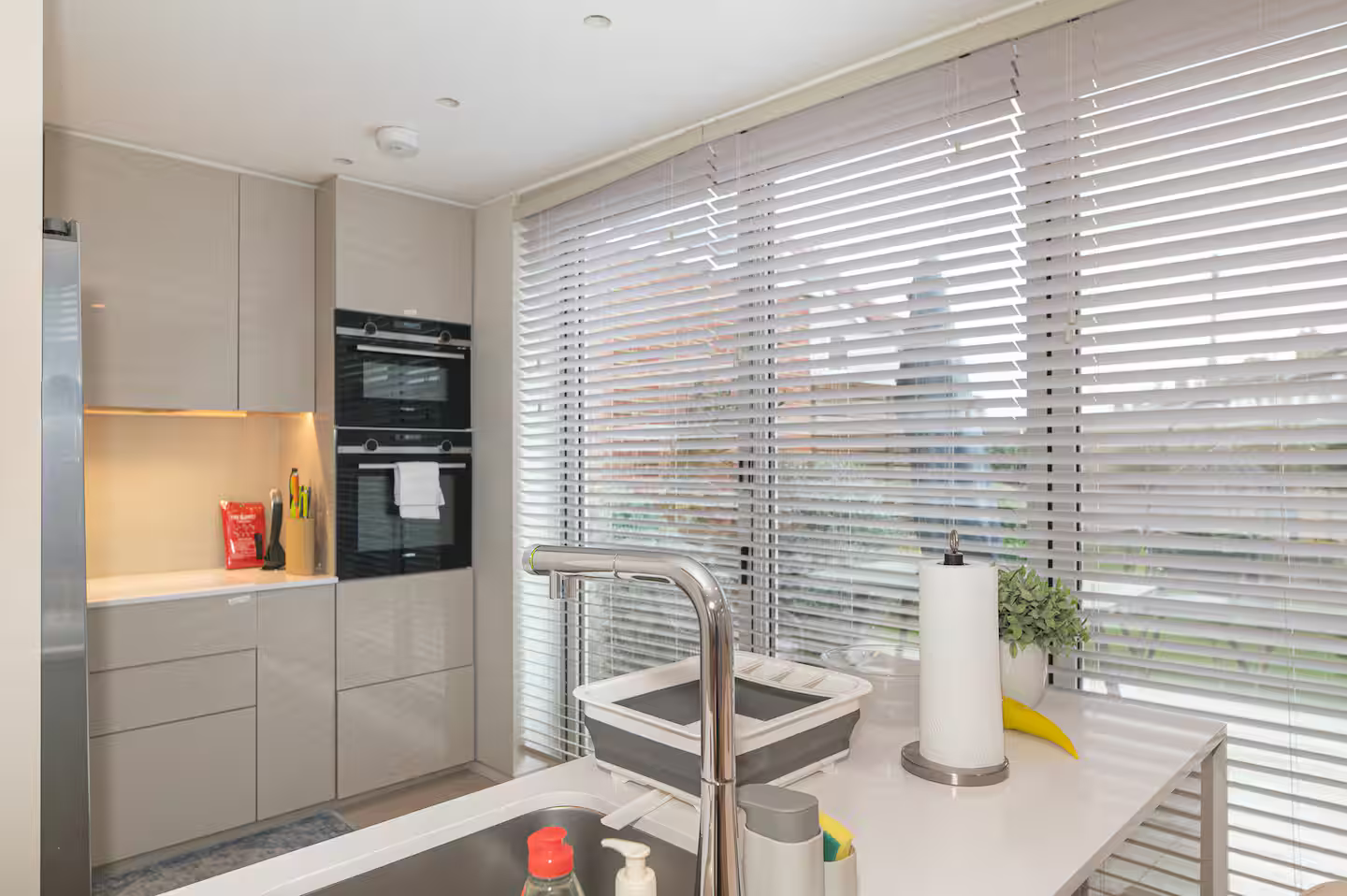 Modern Smart Home with Garden, close to Richmond - Pass the Keys in 29 Kings Terrace, Isleworth TW7 7AW - Property image 16 - VivreStays