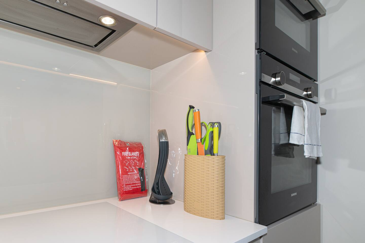 Modern Smart Home with Garden, close to Richmond - Pass the Keys in 29 Kings Terrace, Isleworth TW7 7AW - Property image 18 - VivreStays