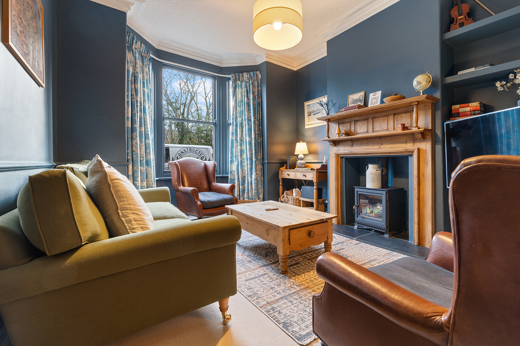 Gorgeous Victorian Town-house in York with Parking - Pass the Keys serviced apartment - York - VivreStays