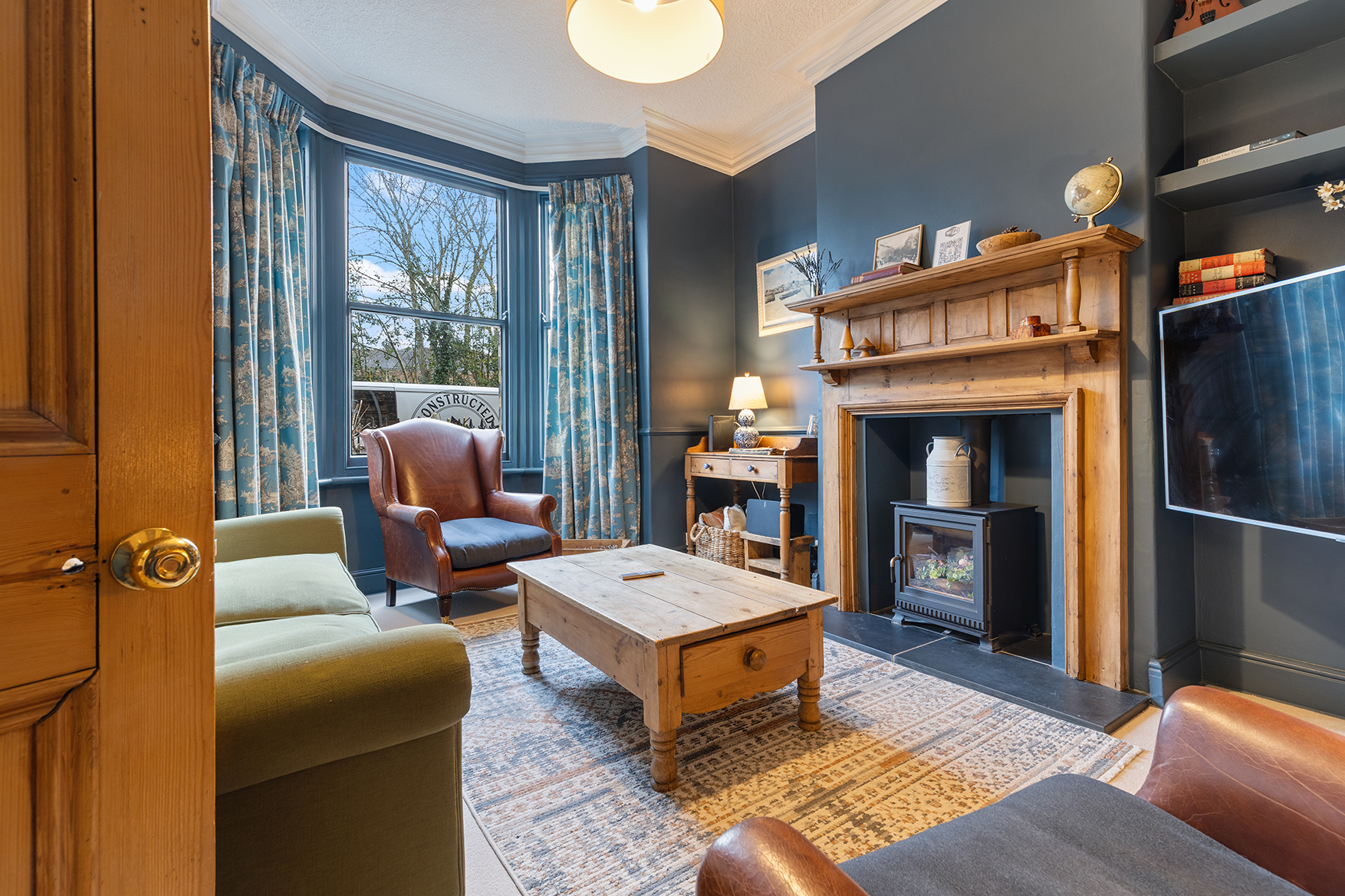 Gorgeous Victorian Town-house in York with Parking - Pass the Keys in 44 Grosvenor Terrace, YO30 7AG - Property image 6 - VivreStays