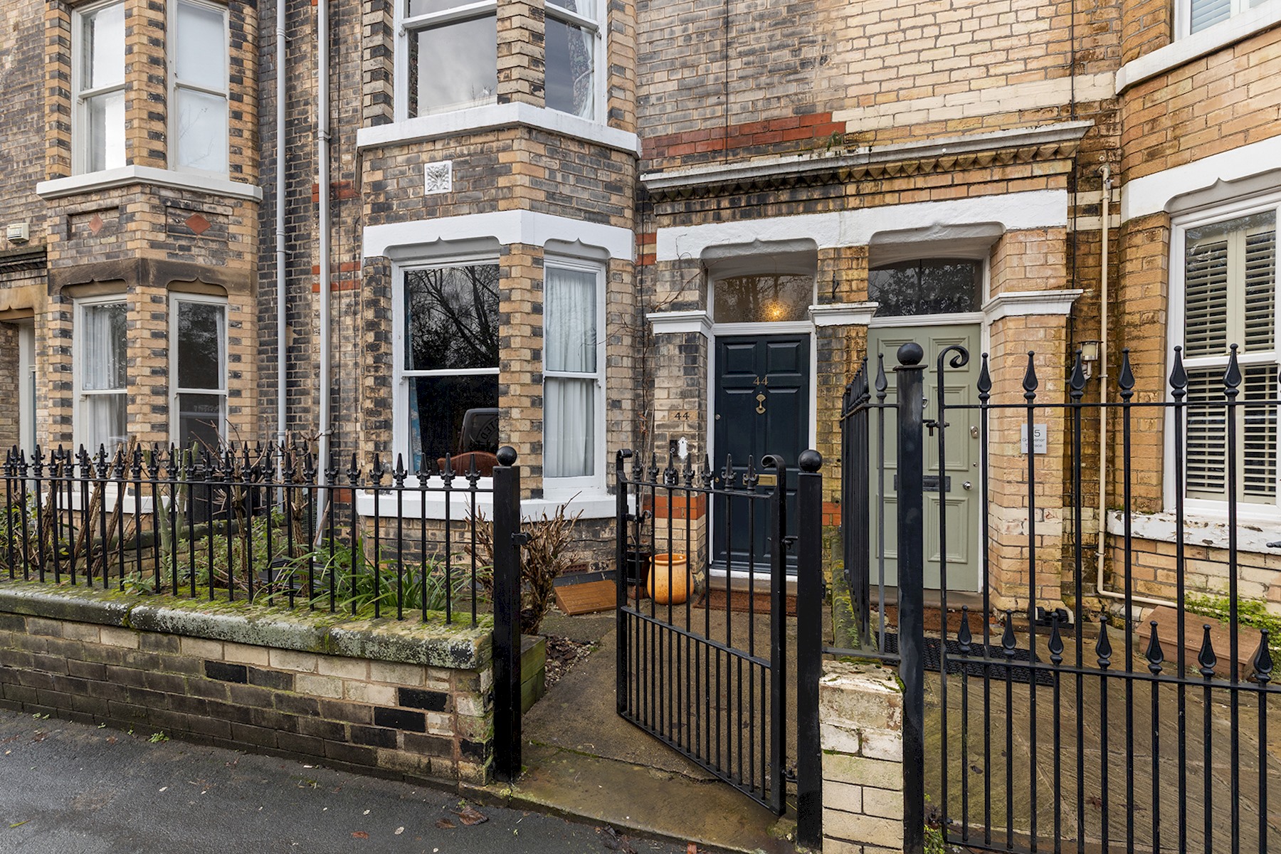 Gorgeous Victorian Town-house in York with Parking - Pass the Keys in 44 Grosvenor Terrace, YO30 7AG - Property image 14 - VivreStays