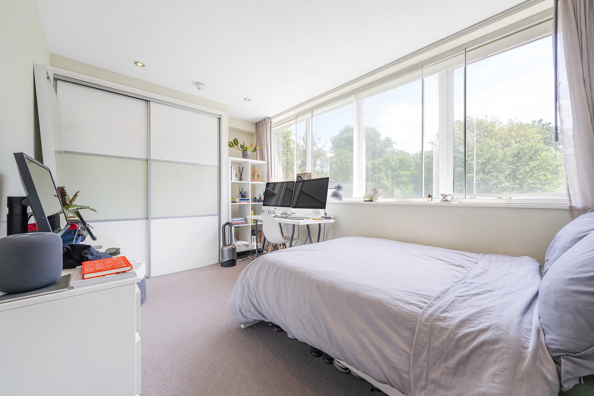 View Spacious terraced 3 Bed Luxury Home in Brixton - Pass the Keys in Flat 2, 118 Brixton Hill, SW2 1RS Spacious terraced 3 Bed Luxury Home in Brixton - Pass the Keys in Flat 2, 118 Brixton Hill, SW2 1RS - Property image 14 - VivreStays