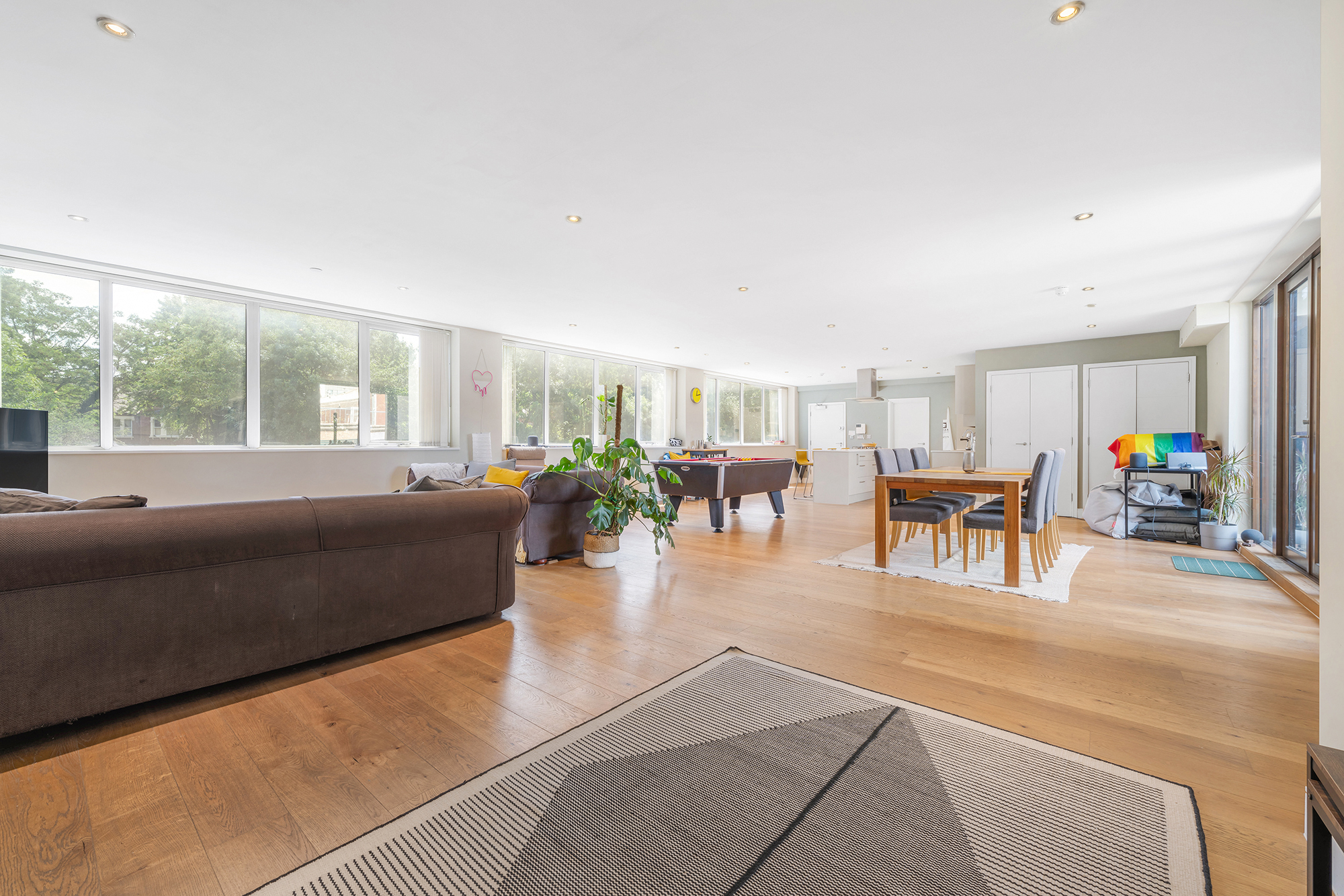 View Spacious terraced 3 Bed Luxury Home in Brixton - Pass the Keys in Flat 2, 118 Brixton Hill, SW2 1RS Spacious terraced 3 Bed Luxury Home in Brixton - Pass the Keys in Flat 2, 118 Brixton Hill, SW2 1RS - Property image 8 - VivreStays