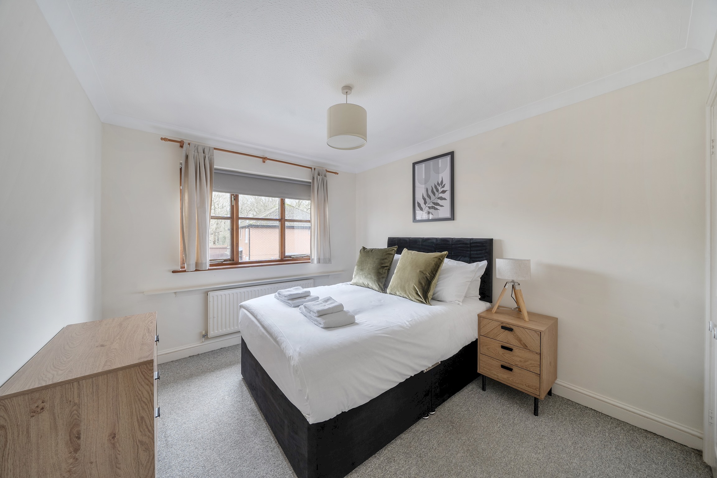 Oxford 2 Bed Apartment inc. Parking & Balcony - Pass the Keys in Flat 2 Chillingworth Court, Nuffield Road, OX3 8RR - Property image 5 - VivreStays