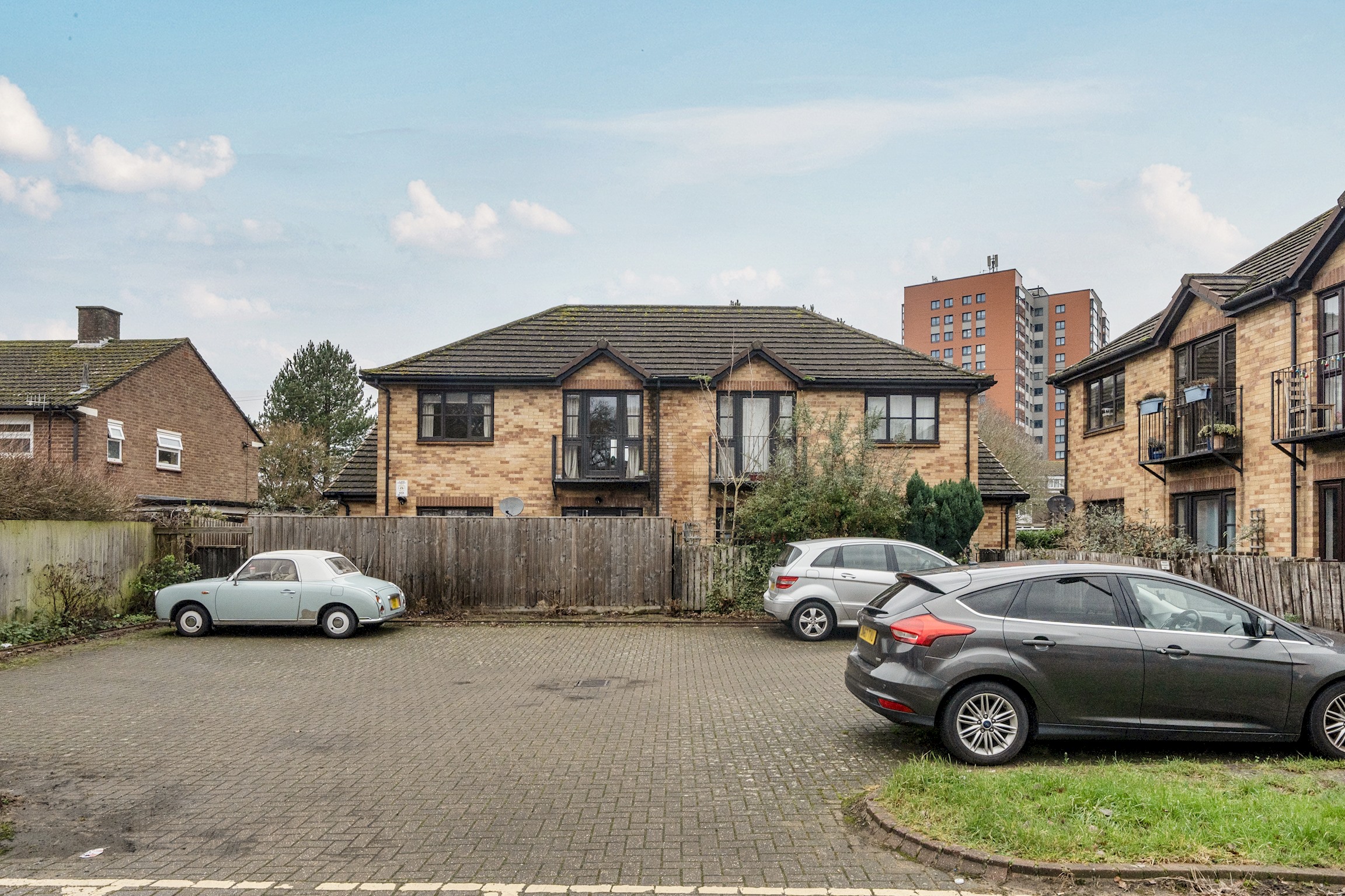 Oxford 2 Bed Apartment inc. Parking & Balcony - Pass the Keys in Flat 2 Chillingworth Court, Nuffield Road, OX3 8RR - Property image 15 - VivreStays