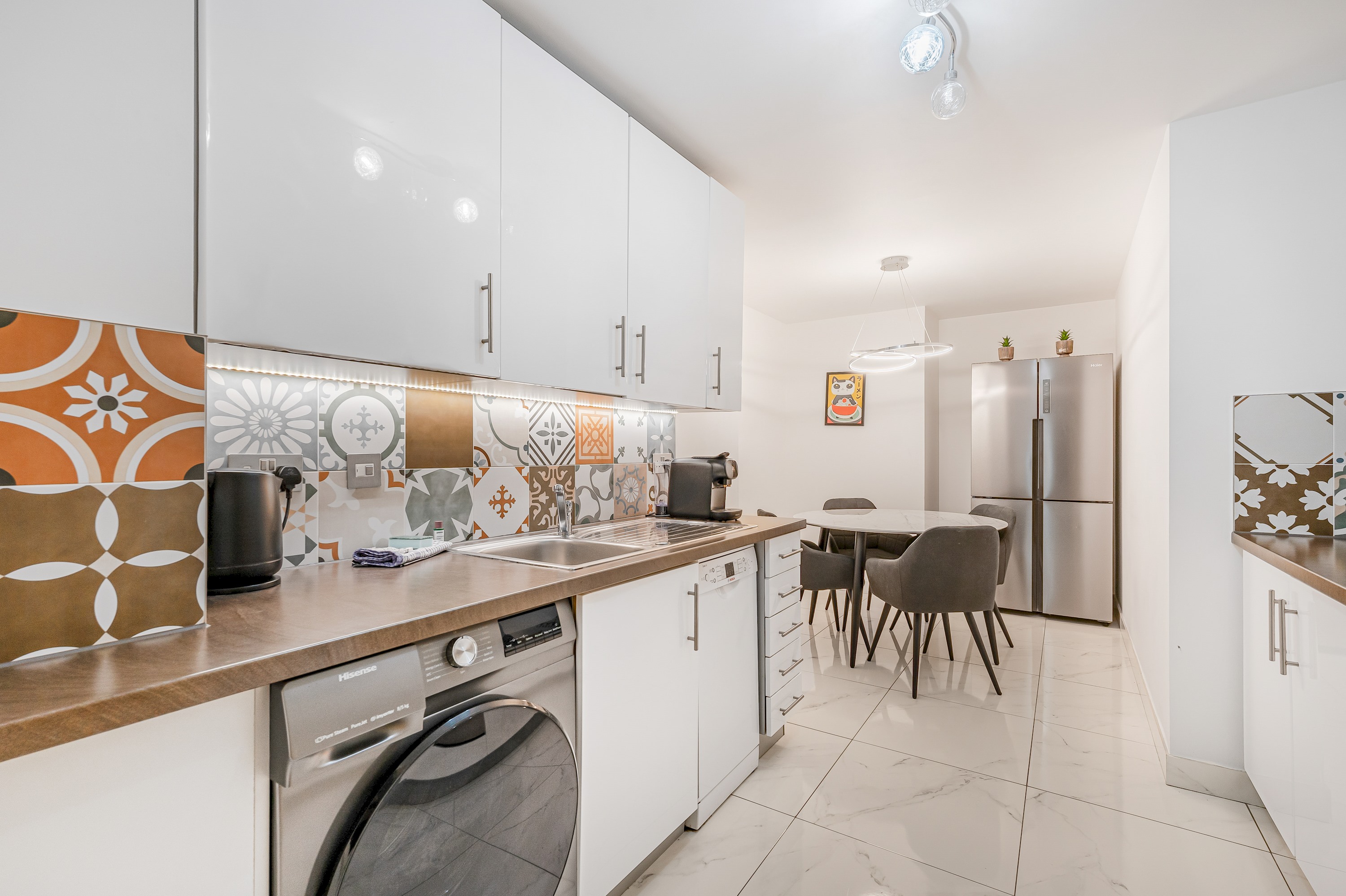 Modern 2 bed in brilliant St Georges Wharf - Pass the Keys in Flat 1129 St George Wharf, SW8 2FG - Property image 25 - VivreStays