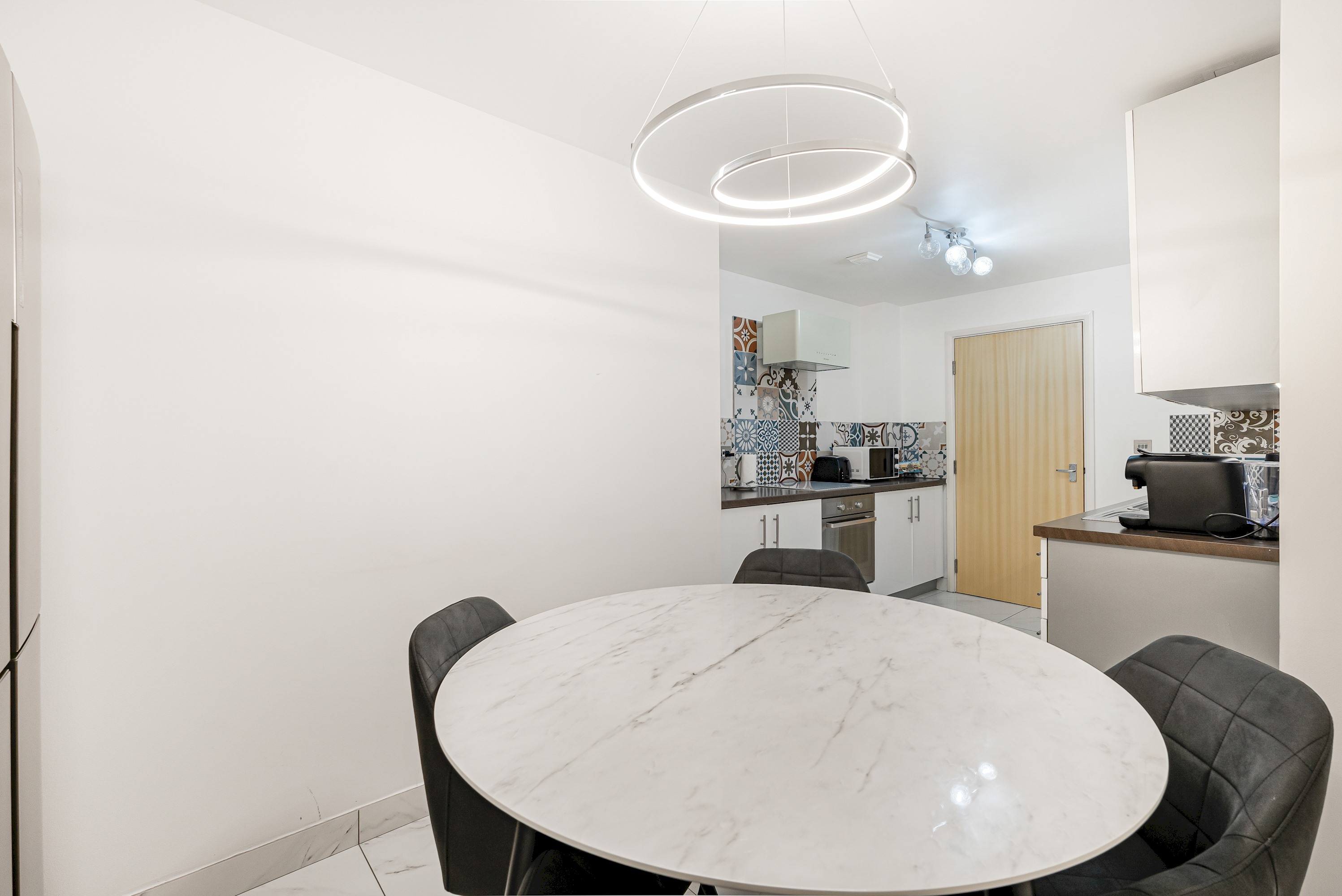 Modern 2 bed in brilliant St Georges Wharf - Pass the Keys in Flat 1129 St George Wharf, SW8 2FG - Property image 29 - VivreStays