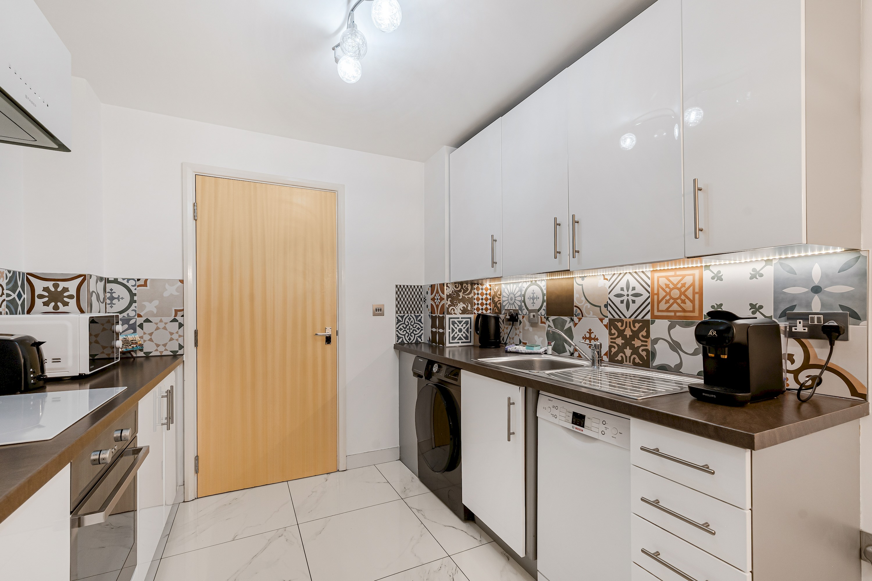 Modern 2 bed in brilliant St Georges Wharf - Pass the Keys in Flat 1129 St George Wharf, SW8 2FG - Property image 31 - VivreStays