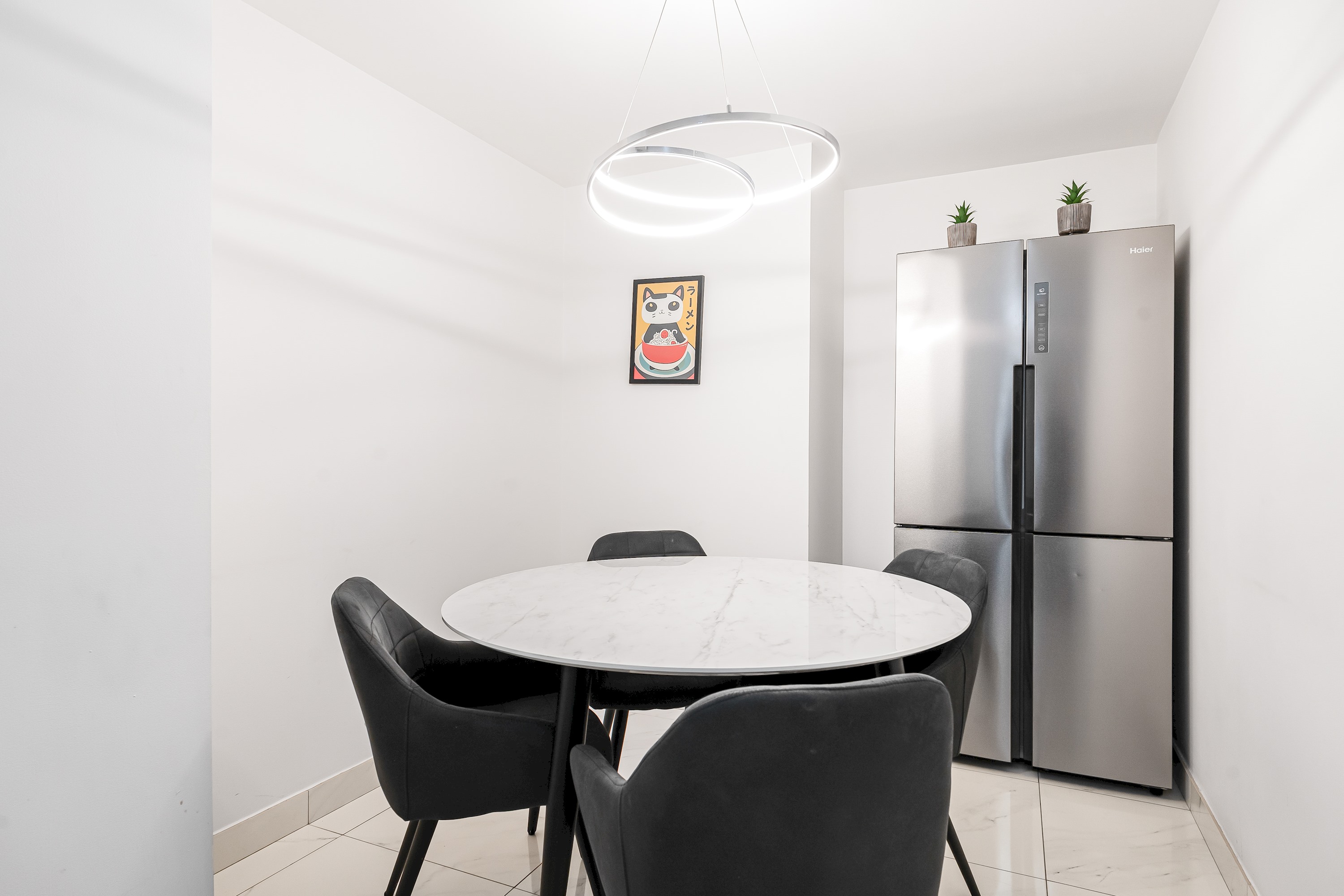 Modern 2 bed in brilliant St Georges Wharf - Pass the Keys in Flat 1129 St George Wharf, SW8 2FG - Property image 32 - VivreStays