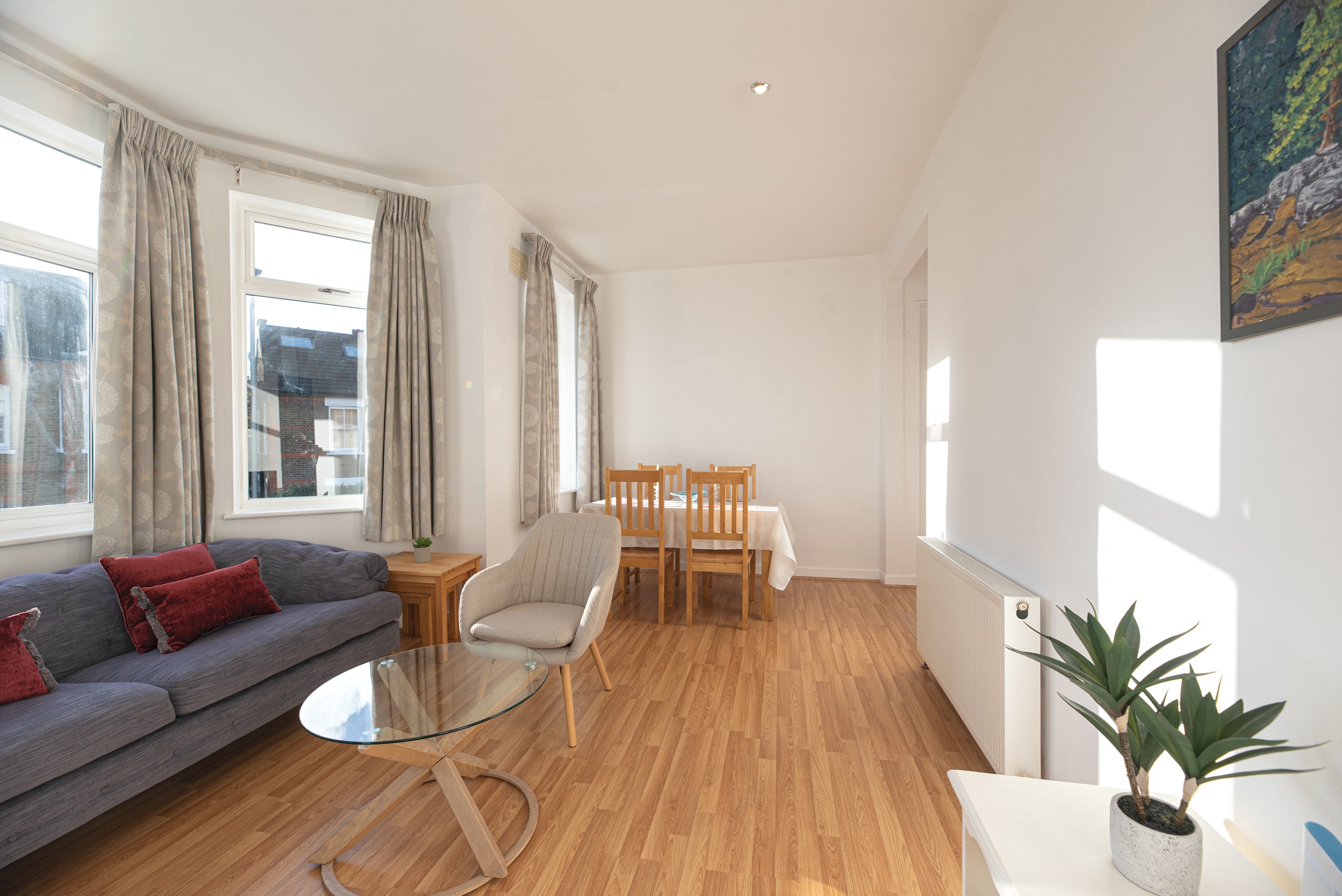 A beautiful 2-bed mansion-block flat in Putney - Pass the Keys in 151-153 Oakhill Rd, Flat 3 SW15 2QL - Property image 5 - VivreStays