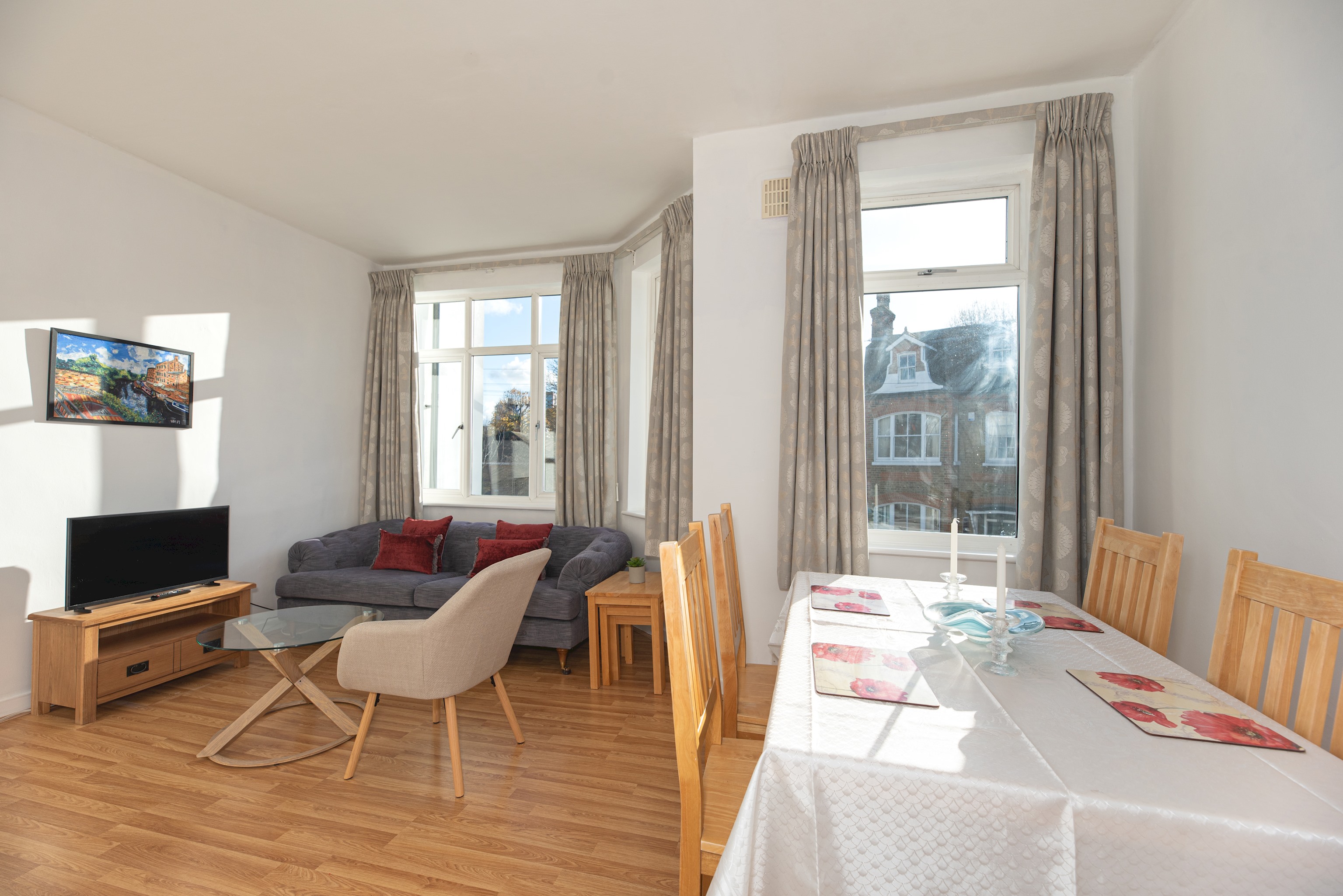 A beautiful 2-bed mansion-block flat in Putney - Pass the Keys in 151-153 Oakhill Rd, Flat 3 SW15 2QL - Property image 6 - VivreStays