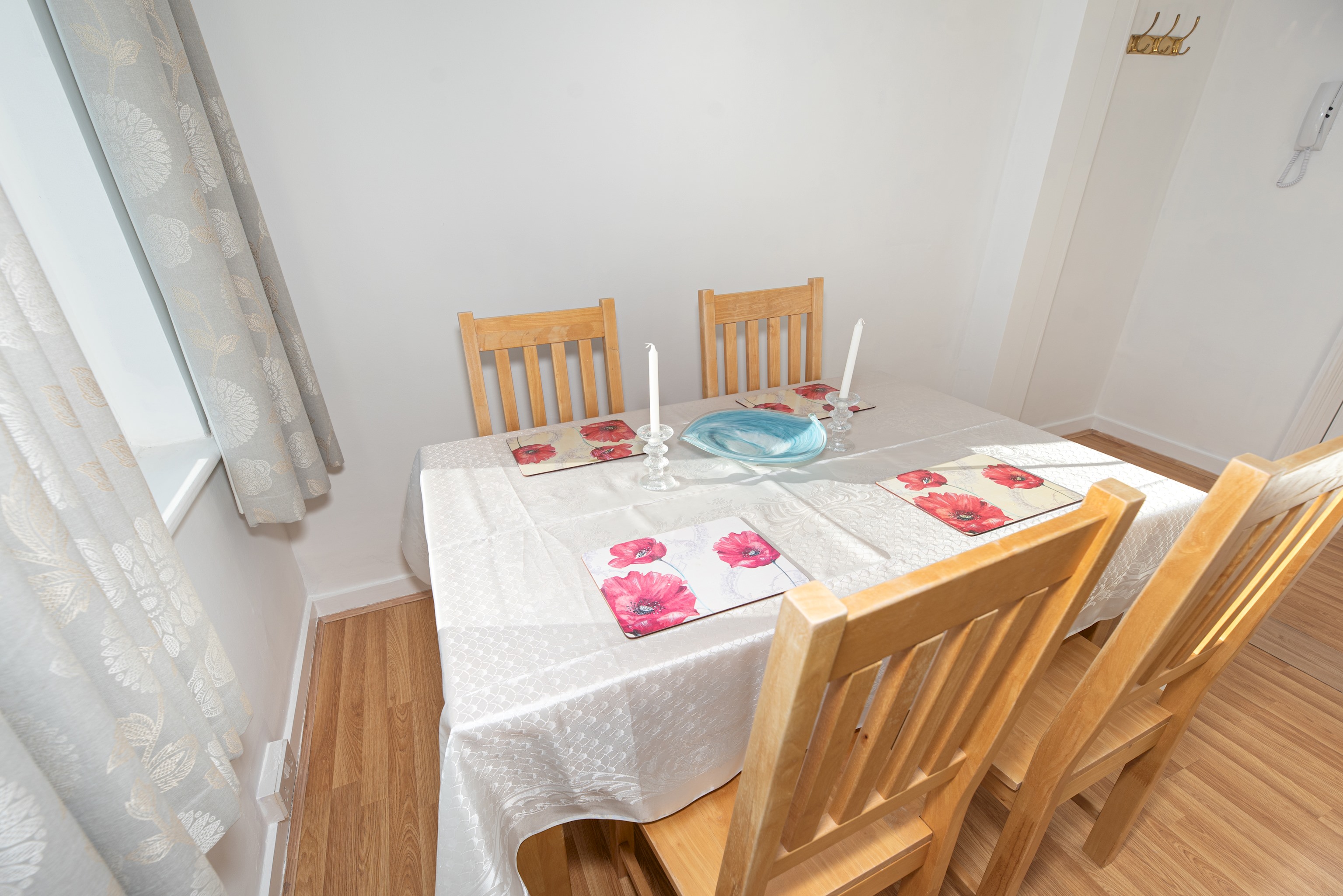 A beautiful 2-bed mansion-block flat in Putney - Pass the Keys in 151-153 Oakhill Rd, Flat 3 SW15 2QL - Property image 9 - VivreStays