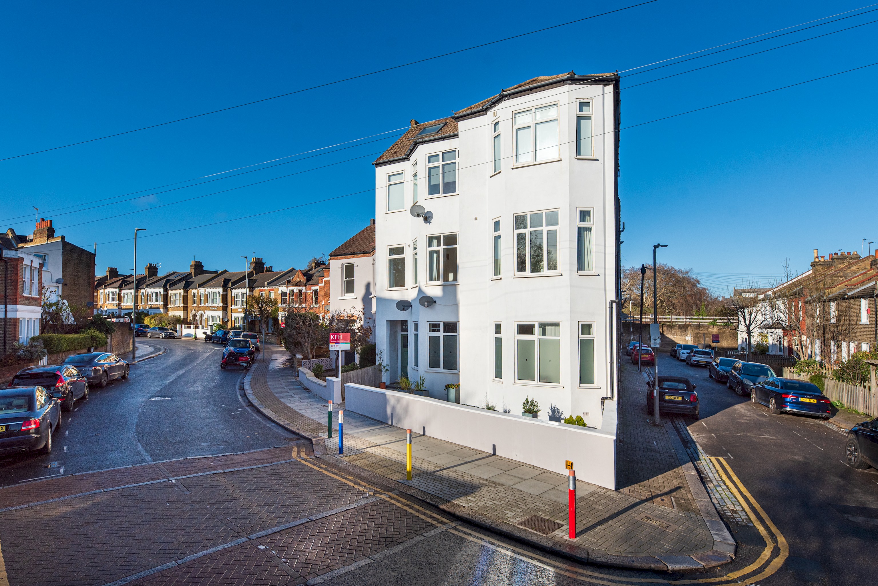 A beautiful 2-bed mansion-block flat in Putney - Pass the Keys in 151-153 Oakhill Rd, Flat 3 SW15 2QL - Property image 12 - VivreStays