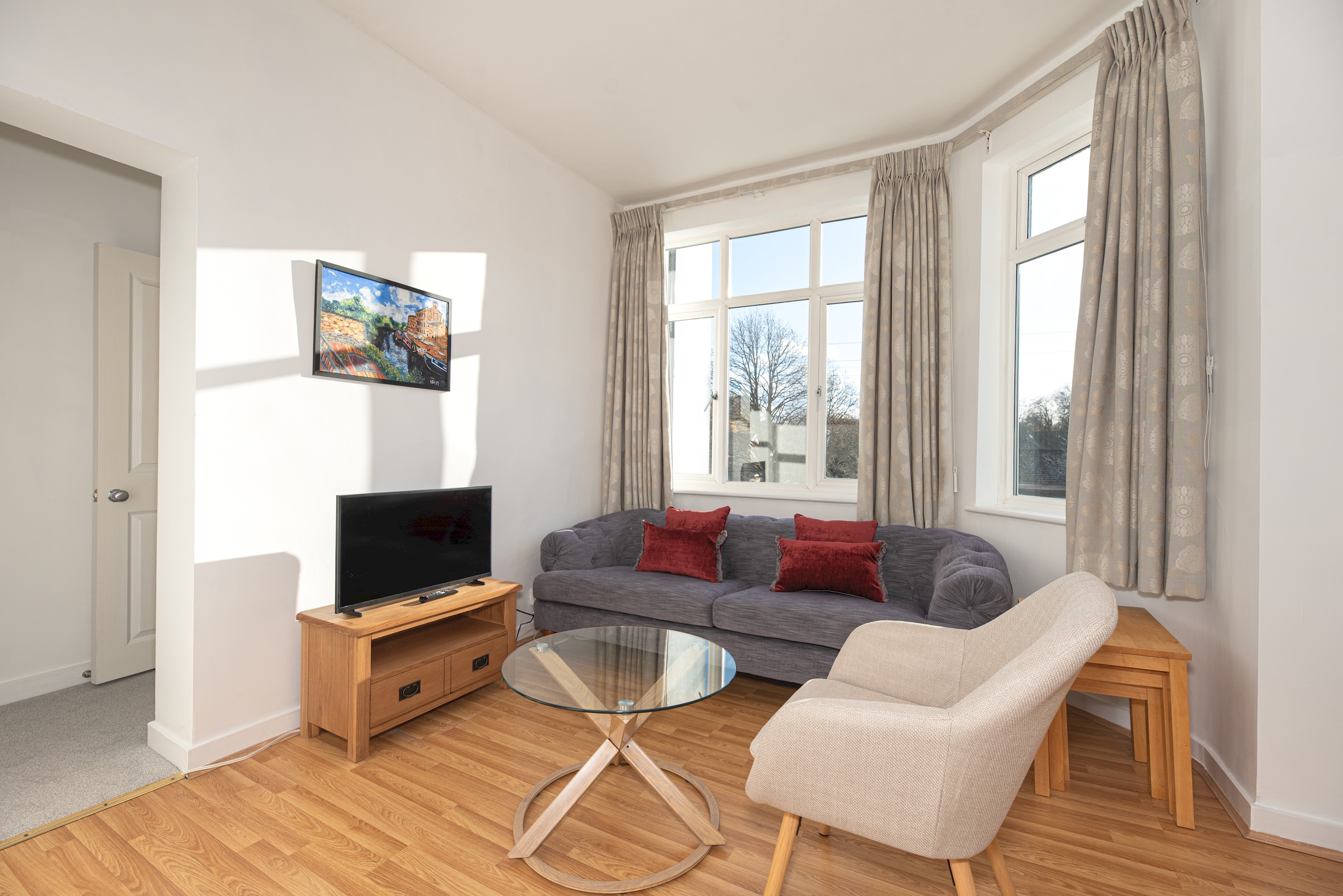 A beautiful 2-bed mansion-block flat in Putney - Pass the Keys in 151-153 Oakhill Rd, Flat 3 SW15 2QL - Property image 30 - VivreStays