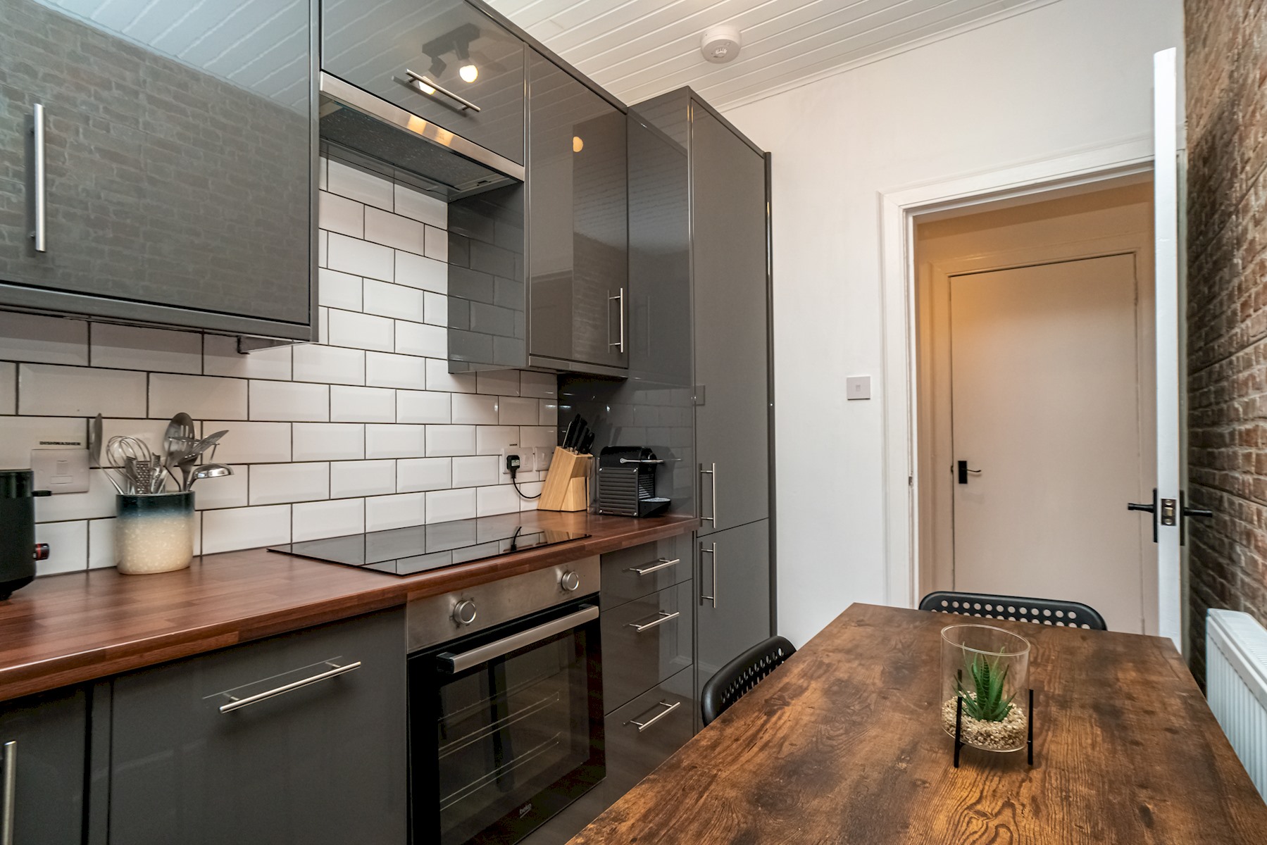 Charming 2-Bed flat Steps from the Royal Mile - Pass the Keys in 66/7 St Mary's Street, EH1 1SX - Property image 11 - VivreStays