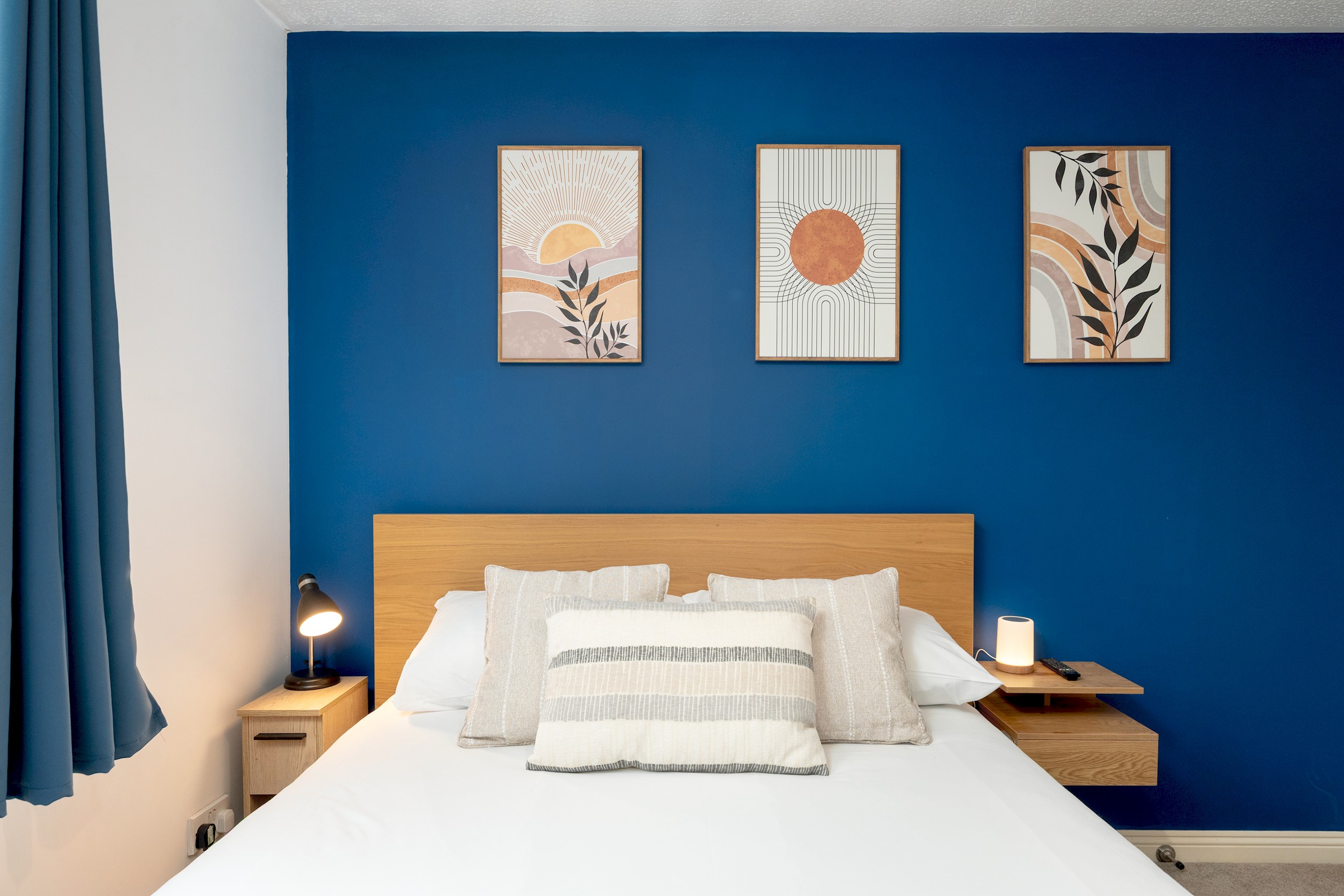 Stylish 2-Bed Flat with Balcony Near Haymarket - Pass the Keys in 18/7 Sinclair Pl EH11 1AH - Property image 23 - VivreStays