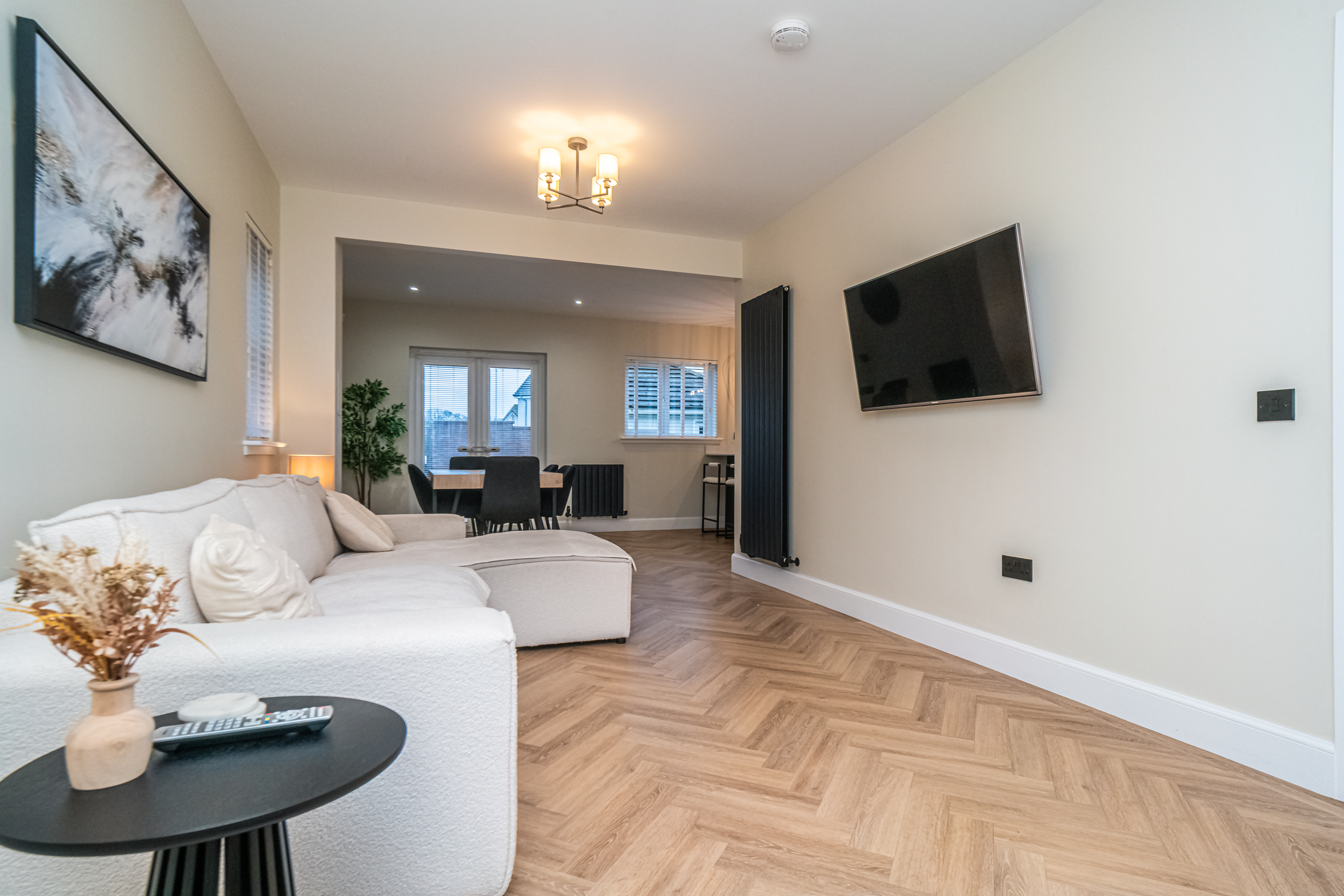 Spacious Family Home with Garden | Free Parking - Pass the Keys in 17 Kingsfield Drive, EH22 4FN - Property image 11 - VivreStays