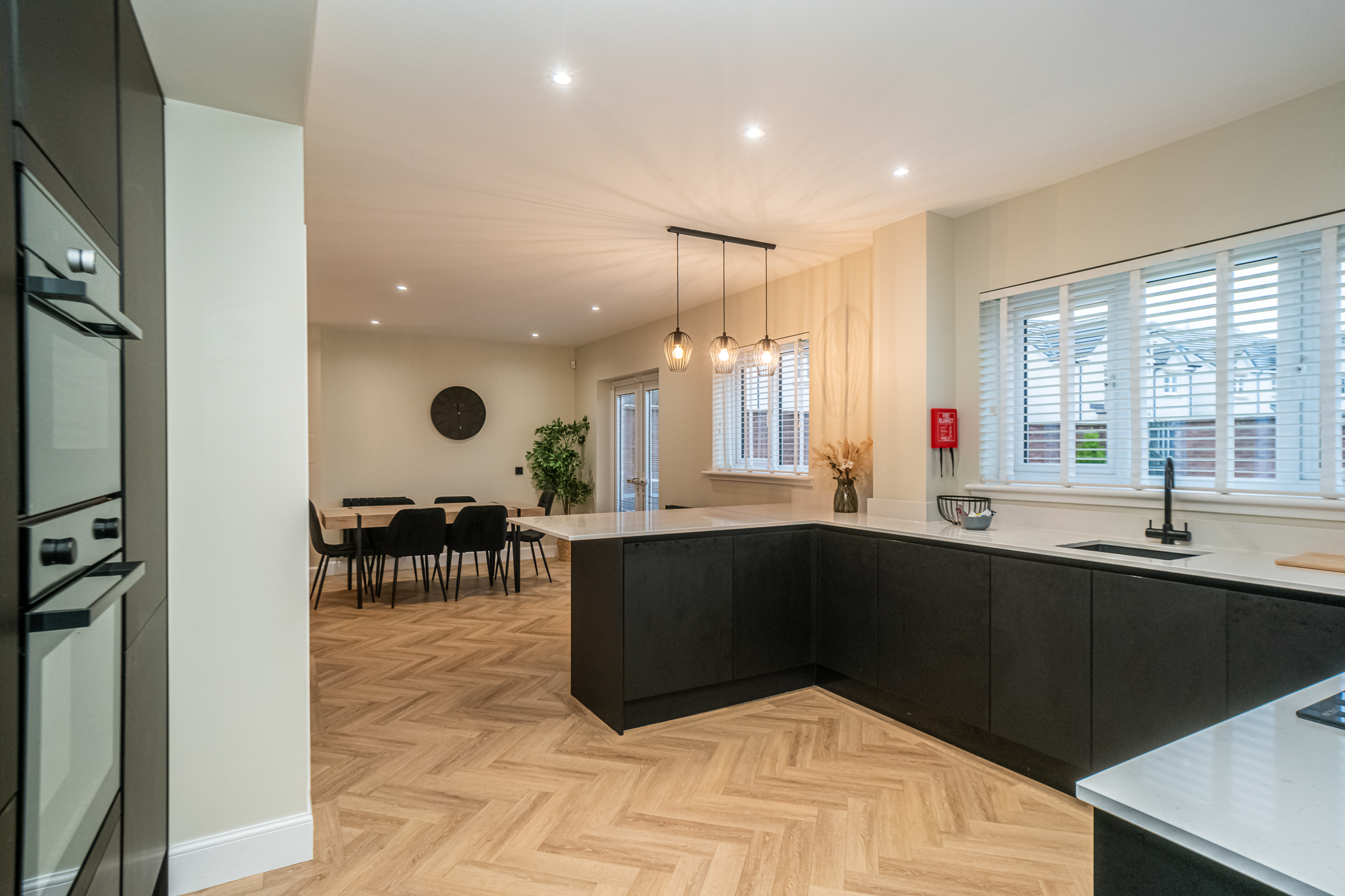 Spacious Family Home with Garden | Free Parking - Pass the Keys in 17 Kingsfield Drive, EH22 4FN - Property image 14 - VivreStays