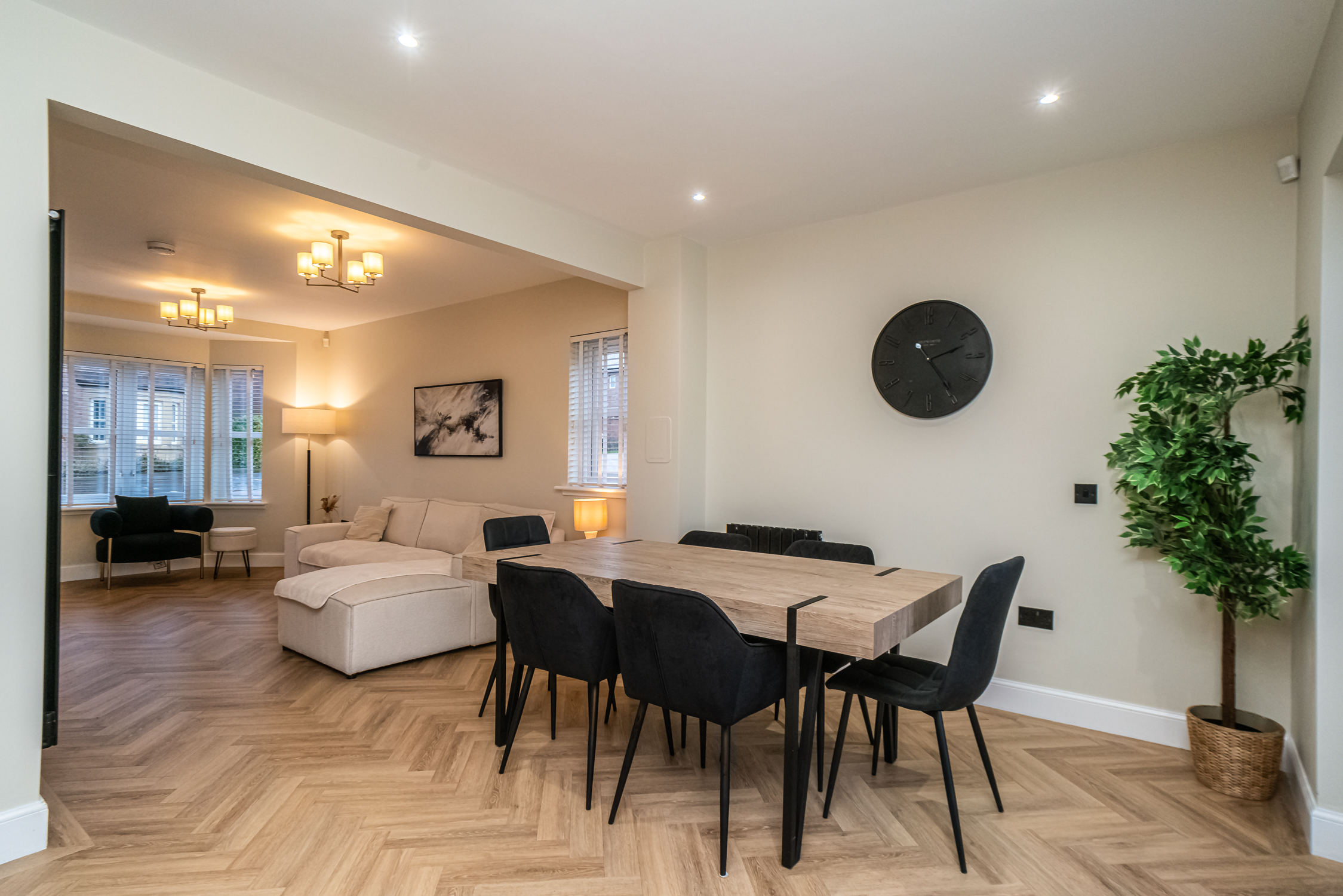 Spacious Family Home with Garden | Free Parking - Pass the Keys in 17 Kingsfield Drive, EH22 4FN - Property image 15 - VivreStays