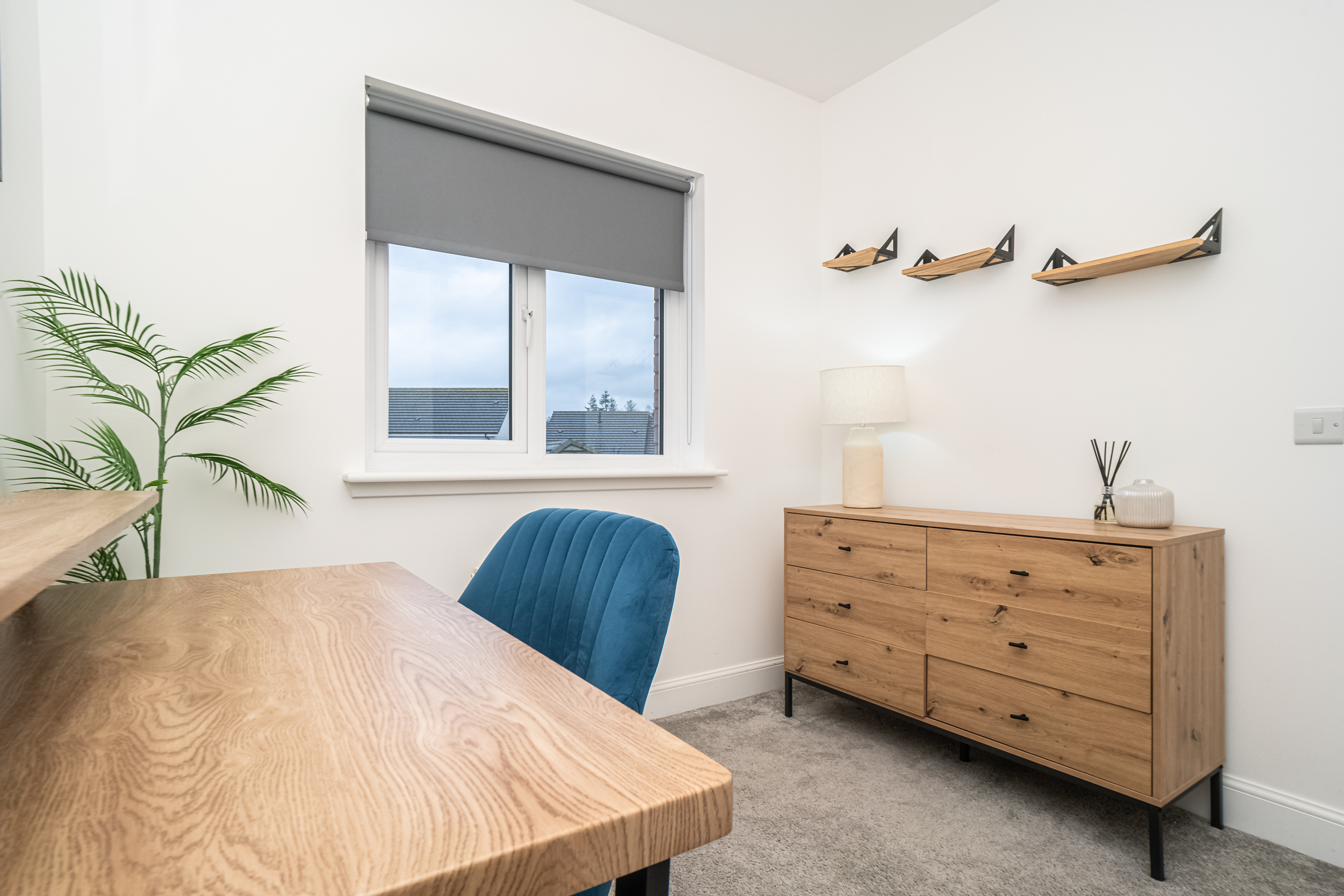 Spacious Family Home with Garden | Free Parking - Pass the Keys in 17 Kingsfield Drive, EH22 4FN - Property image 33 - VivreStays