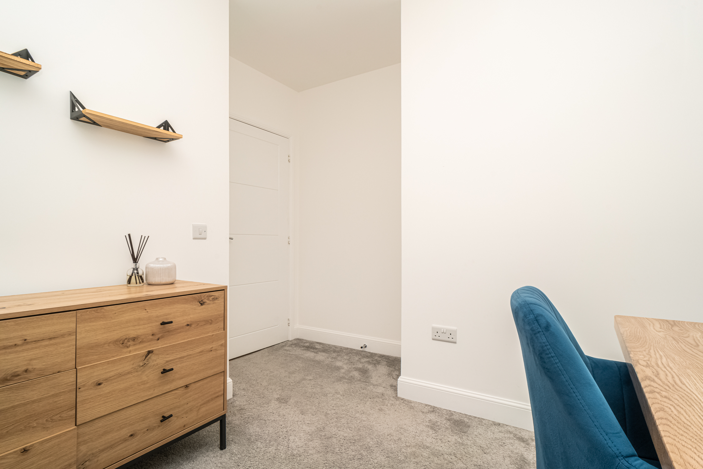 Spacious Family Home with Garden | Free Parking - Pass the Keys in 17 Kingsfield Drive, EH22 4FN - Property image 34 - VivreStays