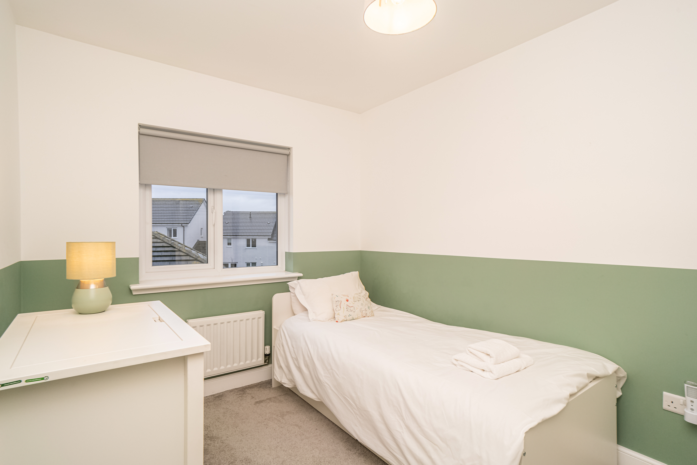 Spacious Family Home with Garden | Free Parking - Pass the Keys in 17 Kingsfield Drive, EH22 4FN - Property image 36 - VivreStays