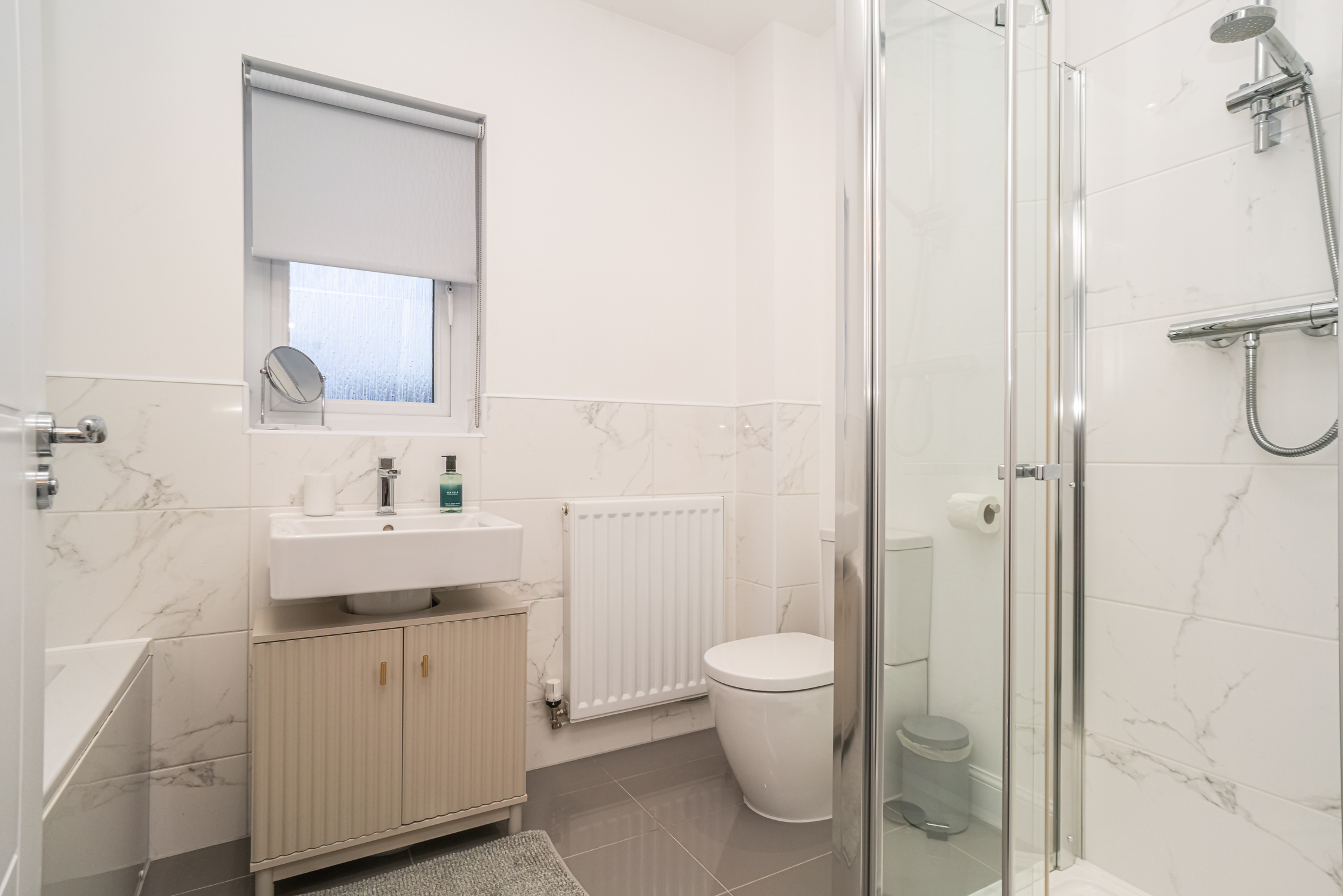 Spacious Family Home with Garden | Free Parking - Pass the Keys in 17 Kingsfield Drive, EH22 4FN - Property image 37 - VivreStays