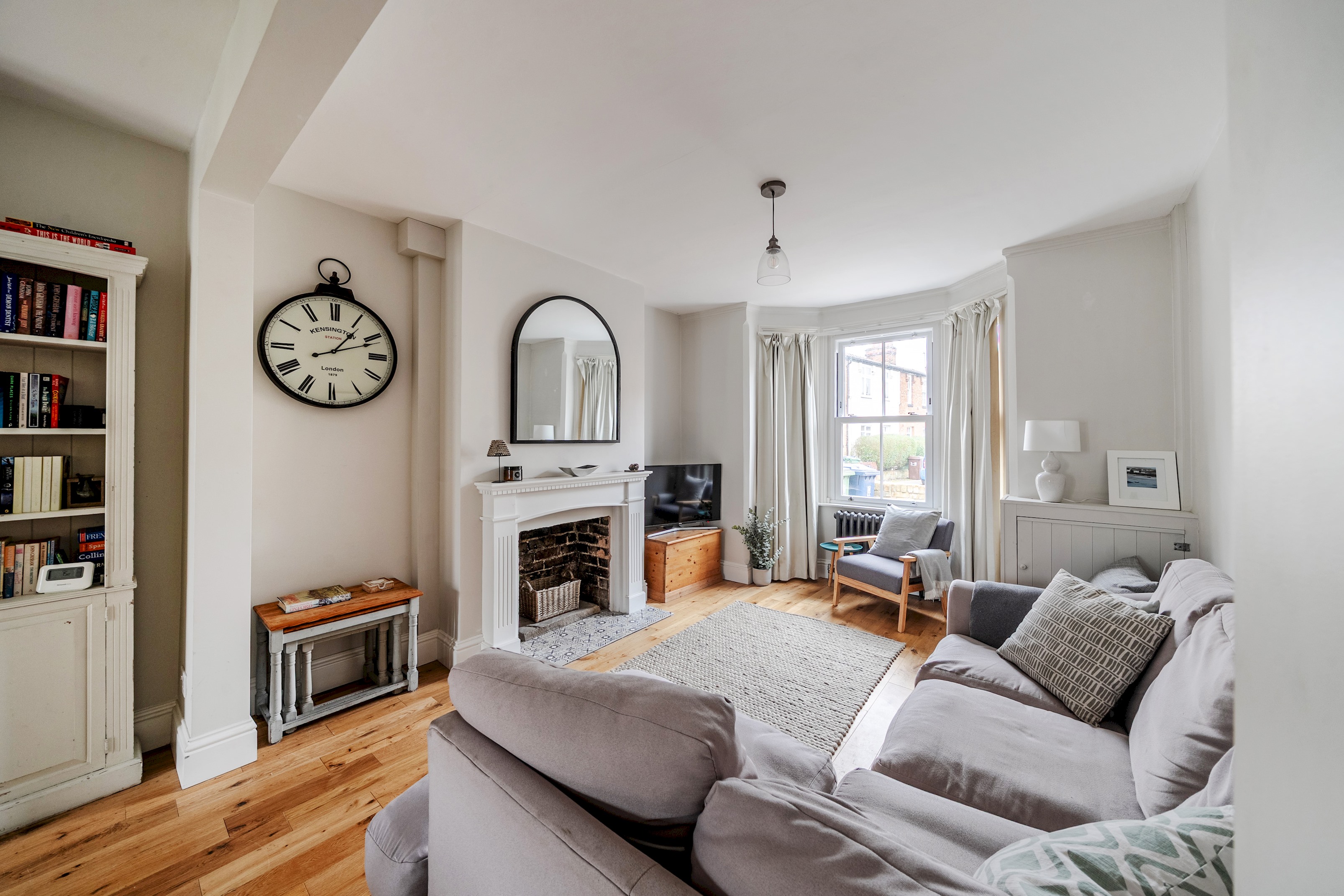 Stunning 3BR Townhouse - Central Oxford - Pass the Keys serviced apartment - UK - VivreStays