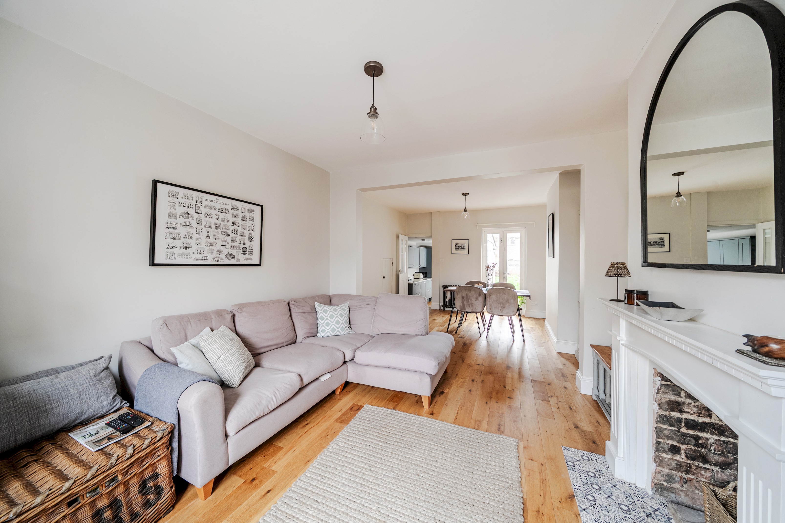 Stunning 3BR Townhouse - Central Oxford - Pass the Keys in 69 Essex Street, OX4 3AW - Property image 2 - VivreStays