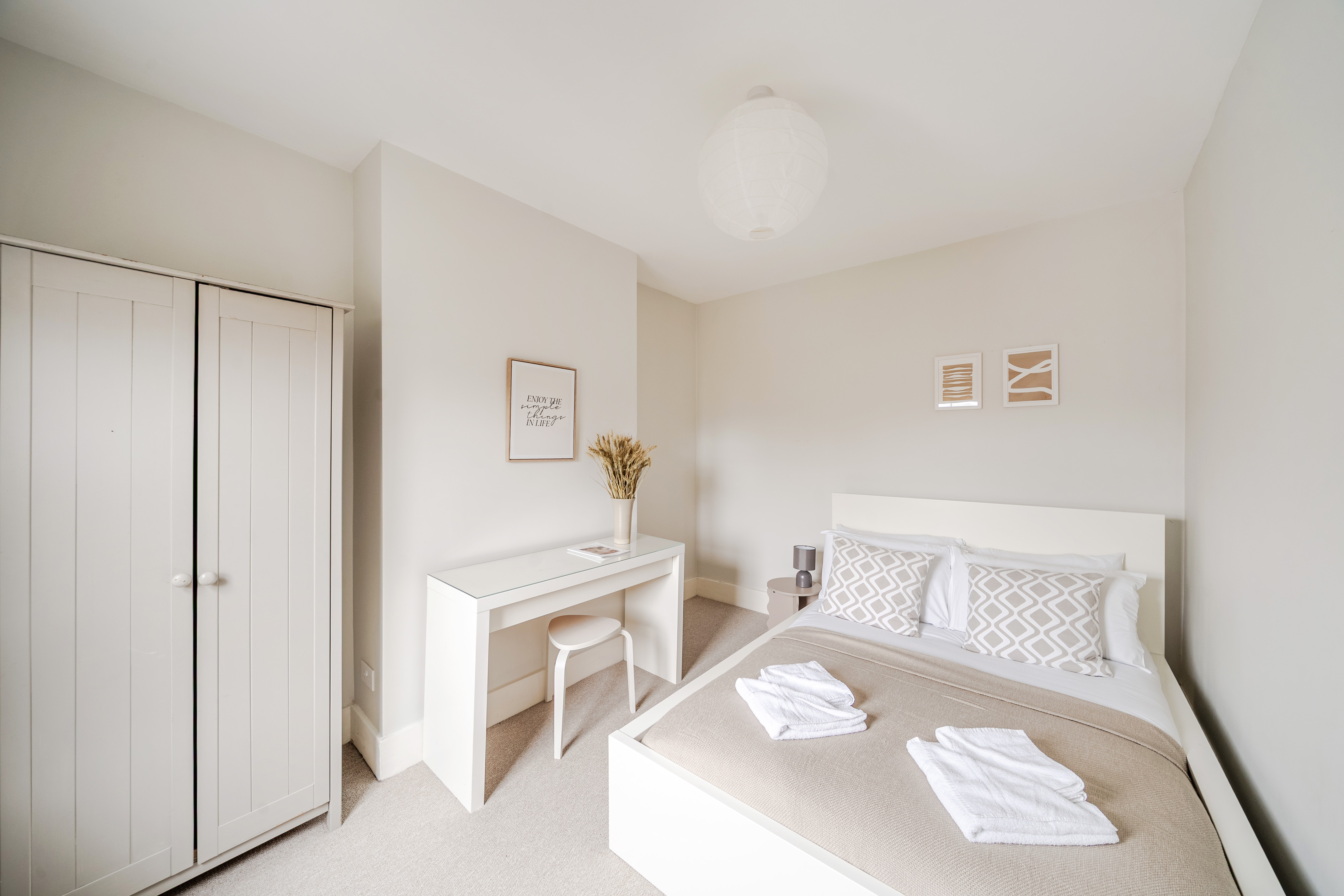 Stunning 3BR Townhouse - Central Oxford - Pass the Keys in 69 Essex Street, OX4 3AW - Property image 9 - VivreStays