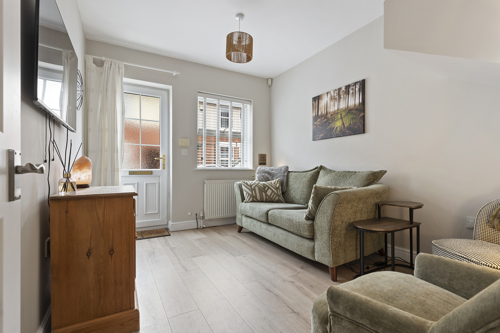 Stylish York Home | Free Parking | Sleeps 4 - Pass the Keys in 14A Emmerson Street, YO31 0XH - Property image 5 - VivreStays