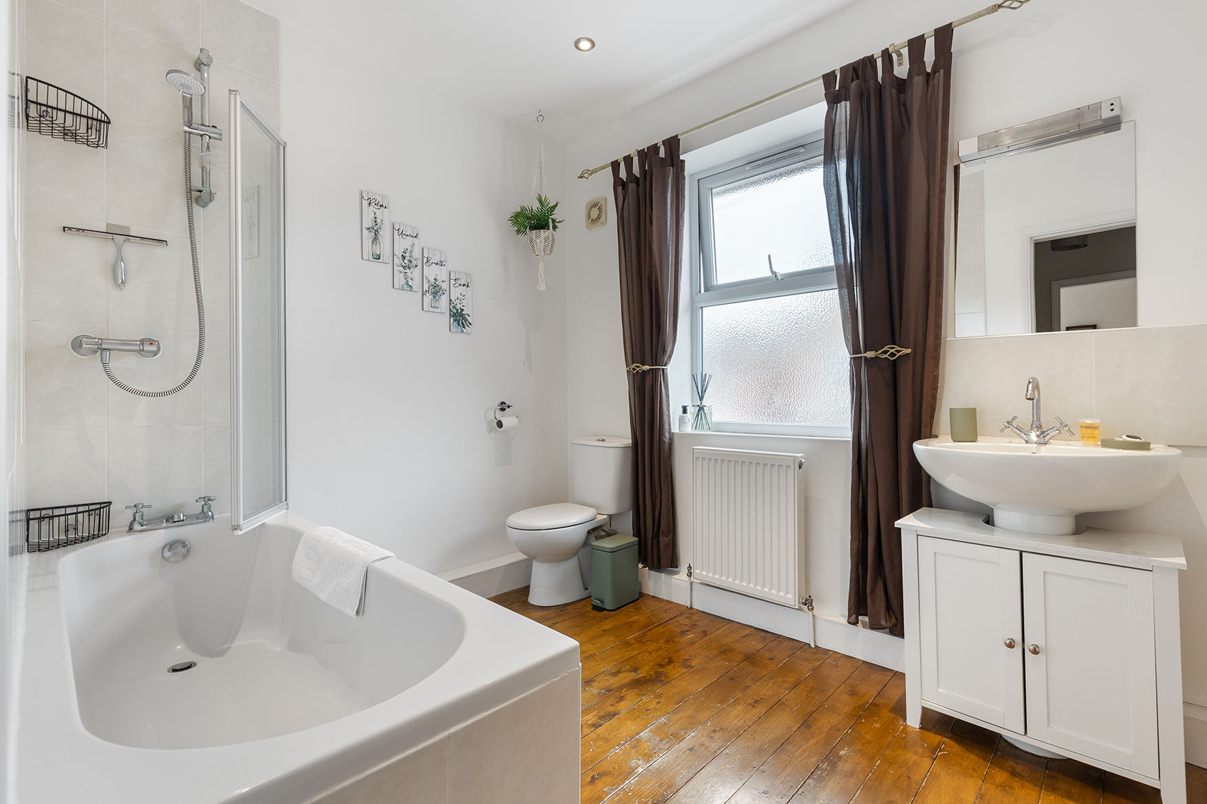 Stylish York Home | Free Parking | Sleeps 4 - Pass the Keys in 14A Emmerson Street, YO31 0XH - Property image 19 - VivreStays