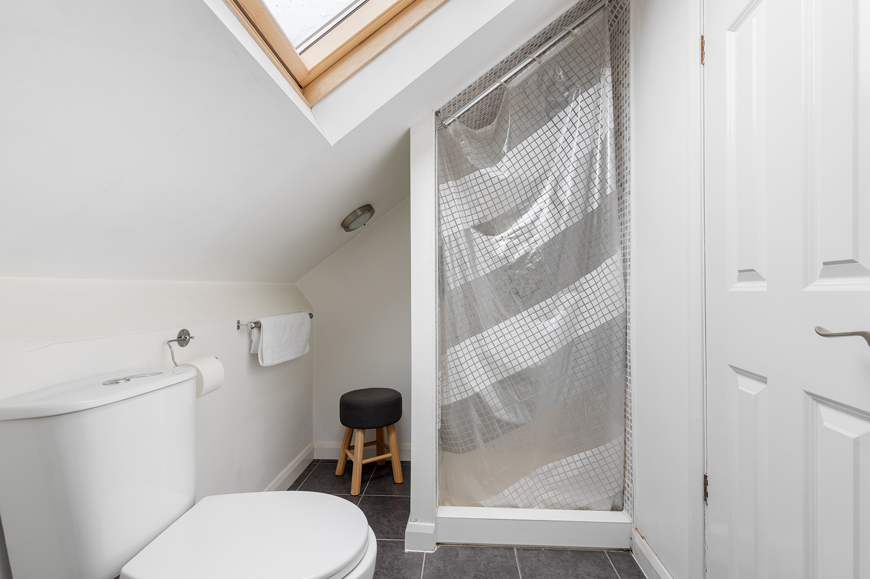 Stylish York Home | Free Parking | Sleeps 4 - Pass the Keys in 14A Emmerson Street, YO31 0XH - Property image 24 - VivreStays
