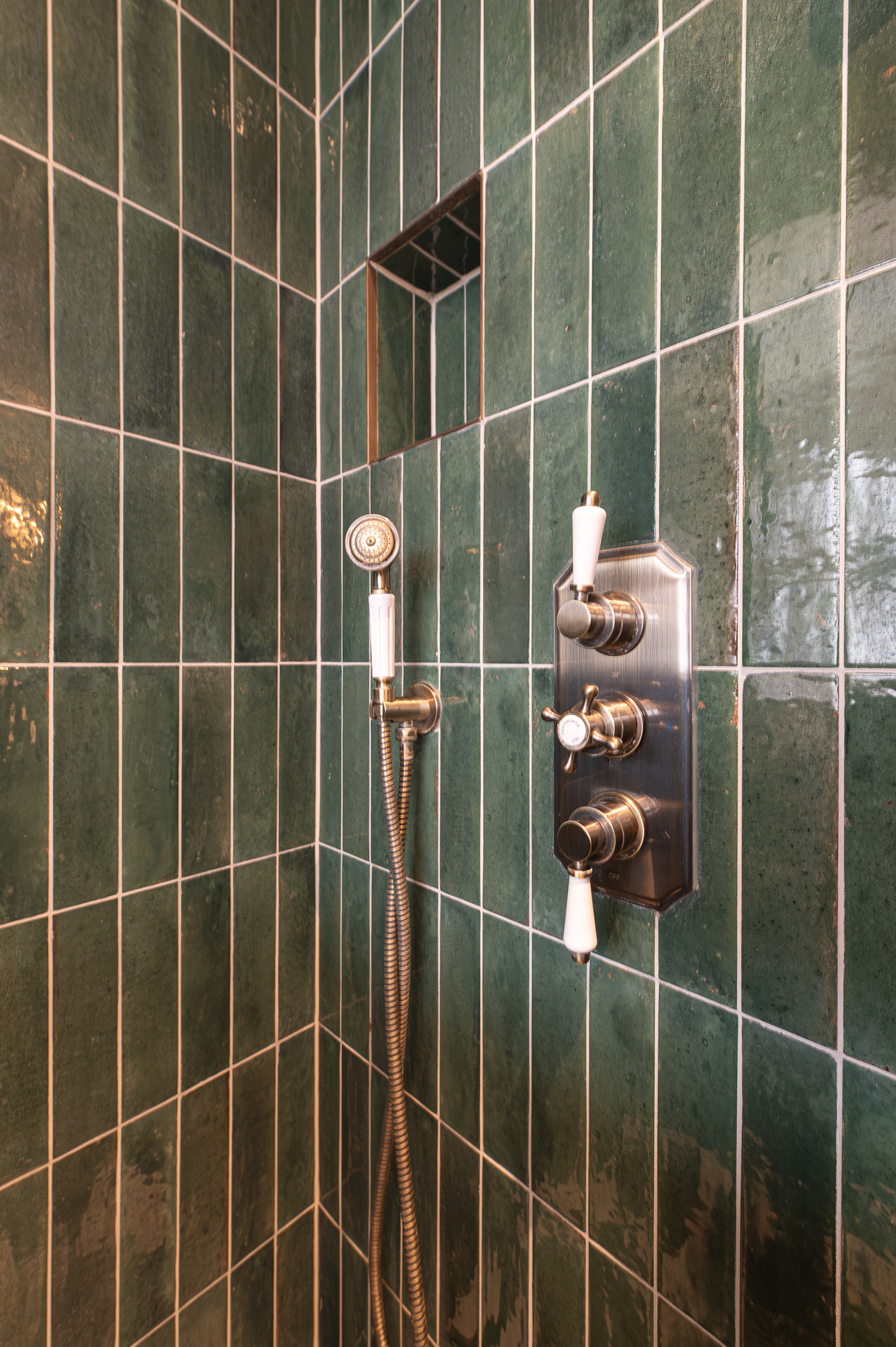 Peaceful, homely Maisonette in North London - Pass the Keys in 52 Granville Rd E17 9BT - Property image 29 - VivreStays
