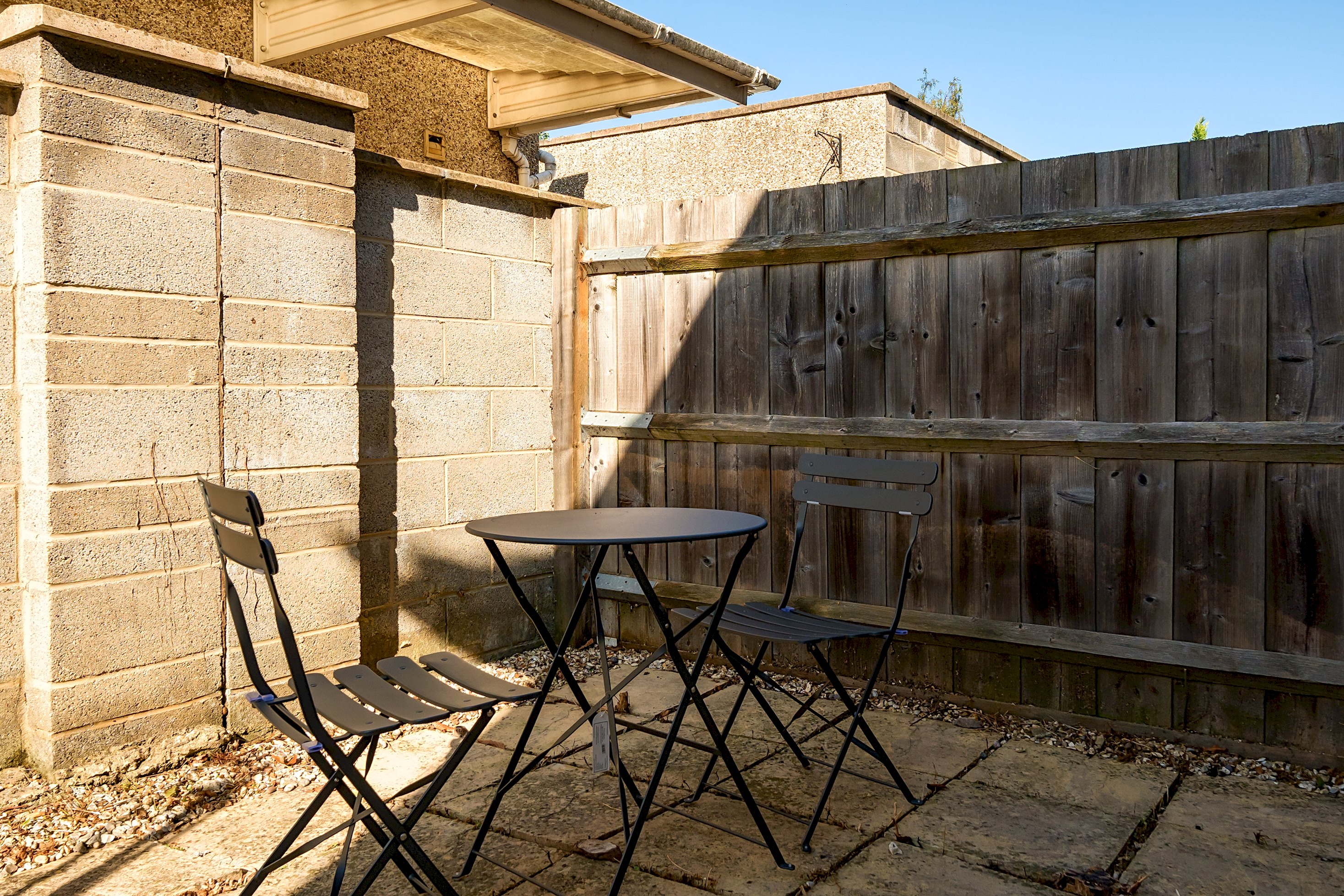 Stylish 2 Bed Apartment + Parking - Oxford - Pass the Keys in 1A Stanway Road, Headington, OX3 8HU - Property image 12 - VivreStays