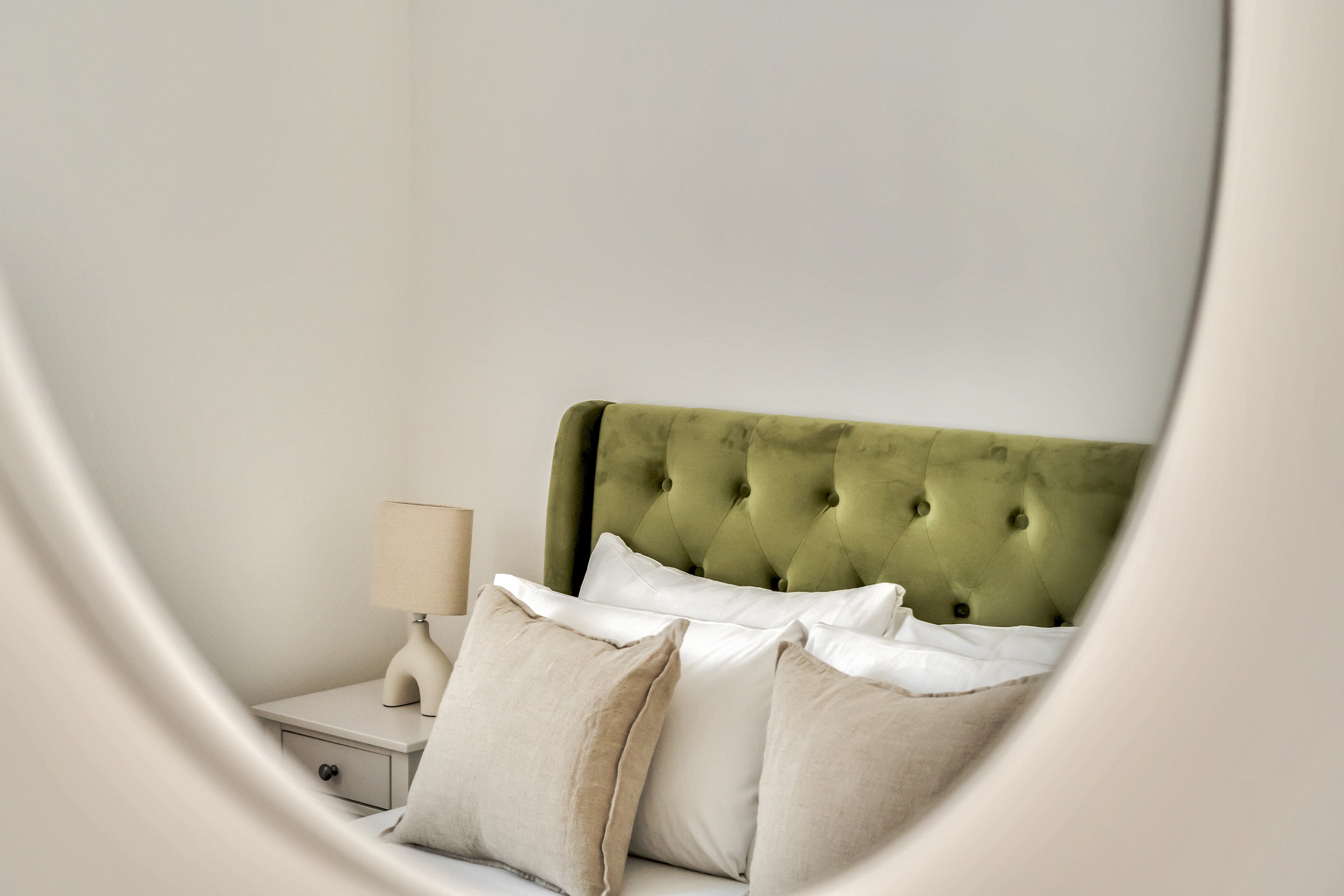 Stylish 2 Bed Apartment + Parking - Oxford - Pass the Keys in 1A Stanway Road, Headington, OX3 8HU - Property image 13 - VivreStays