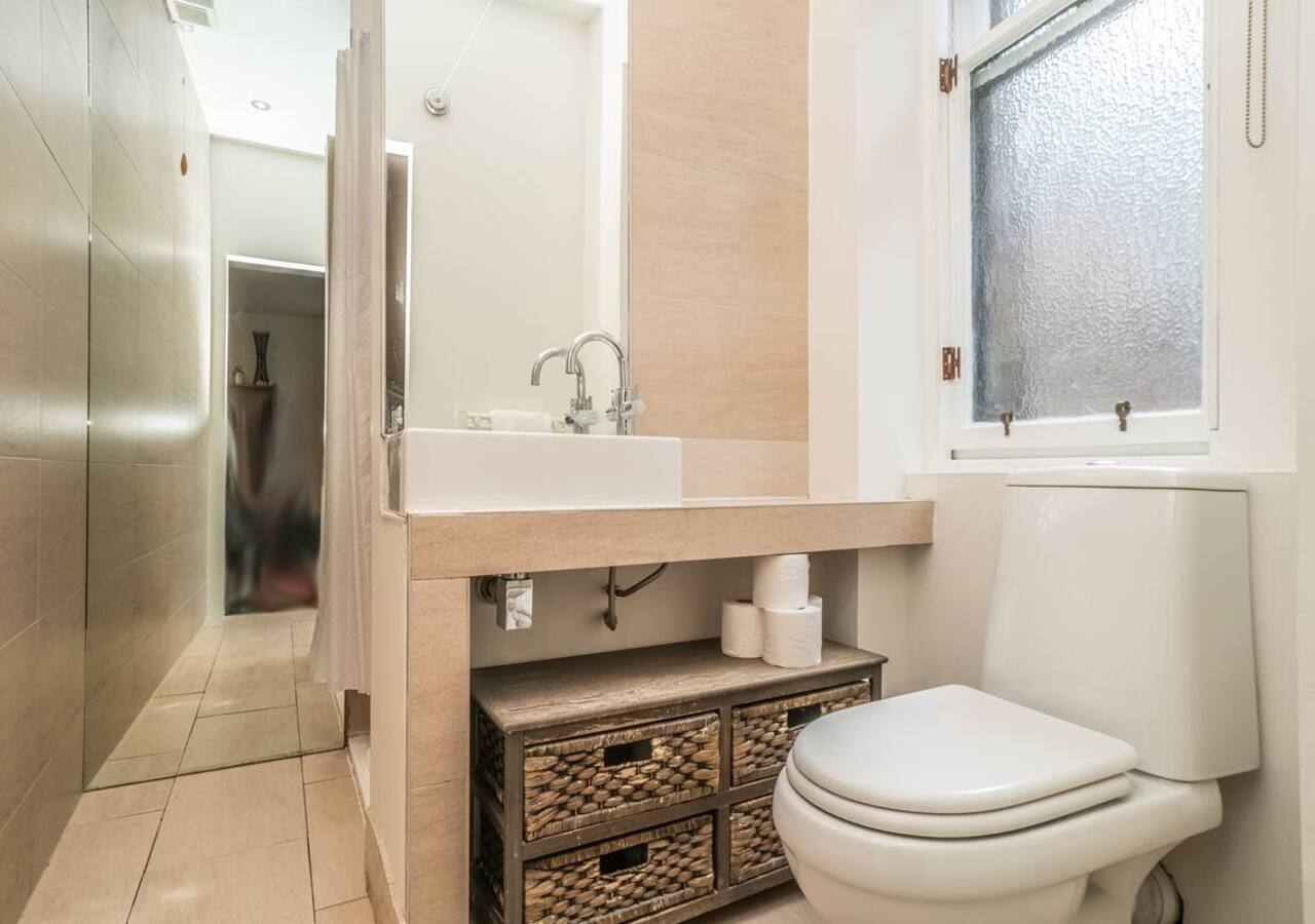 Chic City Hideaway - Cozy, Central & Quiet - Pass the Keys in 18 Queensferry St Ln, EH2 4PF - Property image 17 - VivreStays