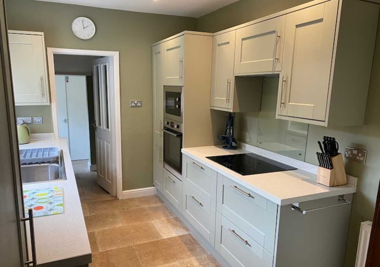 Beautiful Haxby Cottage - Close to Historic York - Pass the Keys in 102 The Village YO32 2JJ - Property image 6 - VivreStays