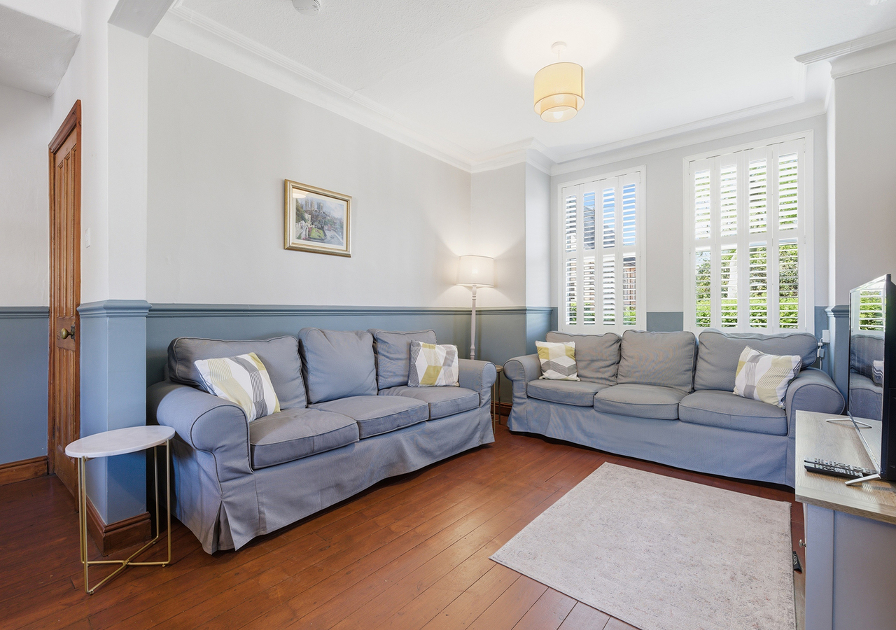 Beautiful Haxby Cottage - Close to Historic York - Pass the Keys in 102 The Village YO32 2JJ - Property image 13 - VivreStays