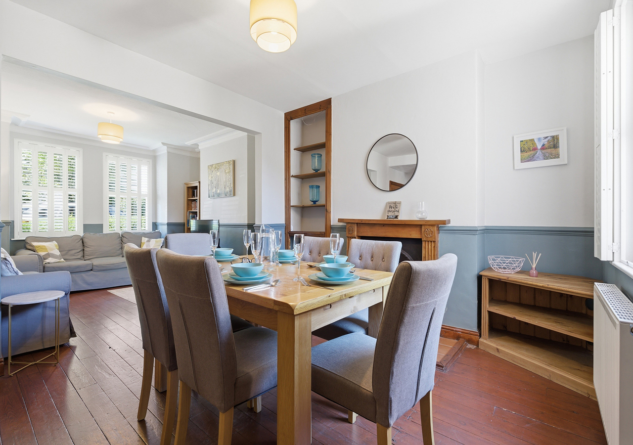 Beautiful Haxby Cottage - Close to Historic York - Pass the Keys in 102 The Village YO32 2JJ - Property image 14 - VivreStays