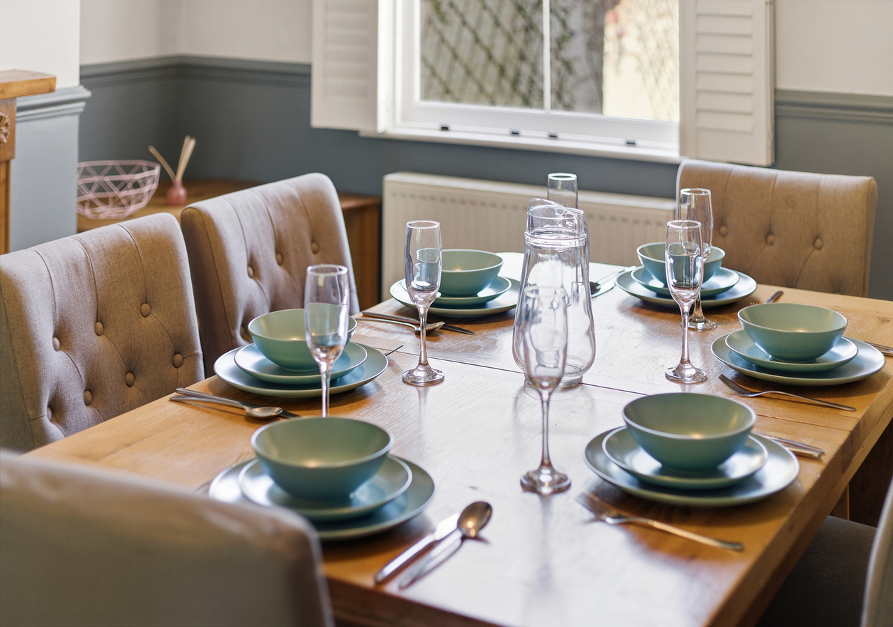 Beautiful Haxby Cottage - Close to Historic York - Pass the Keys in 102 The Village YO32 2JJ - Property image 25 - VivreStays