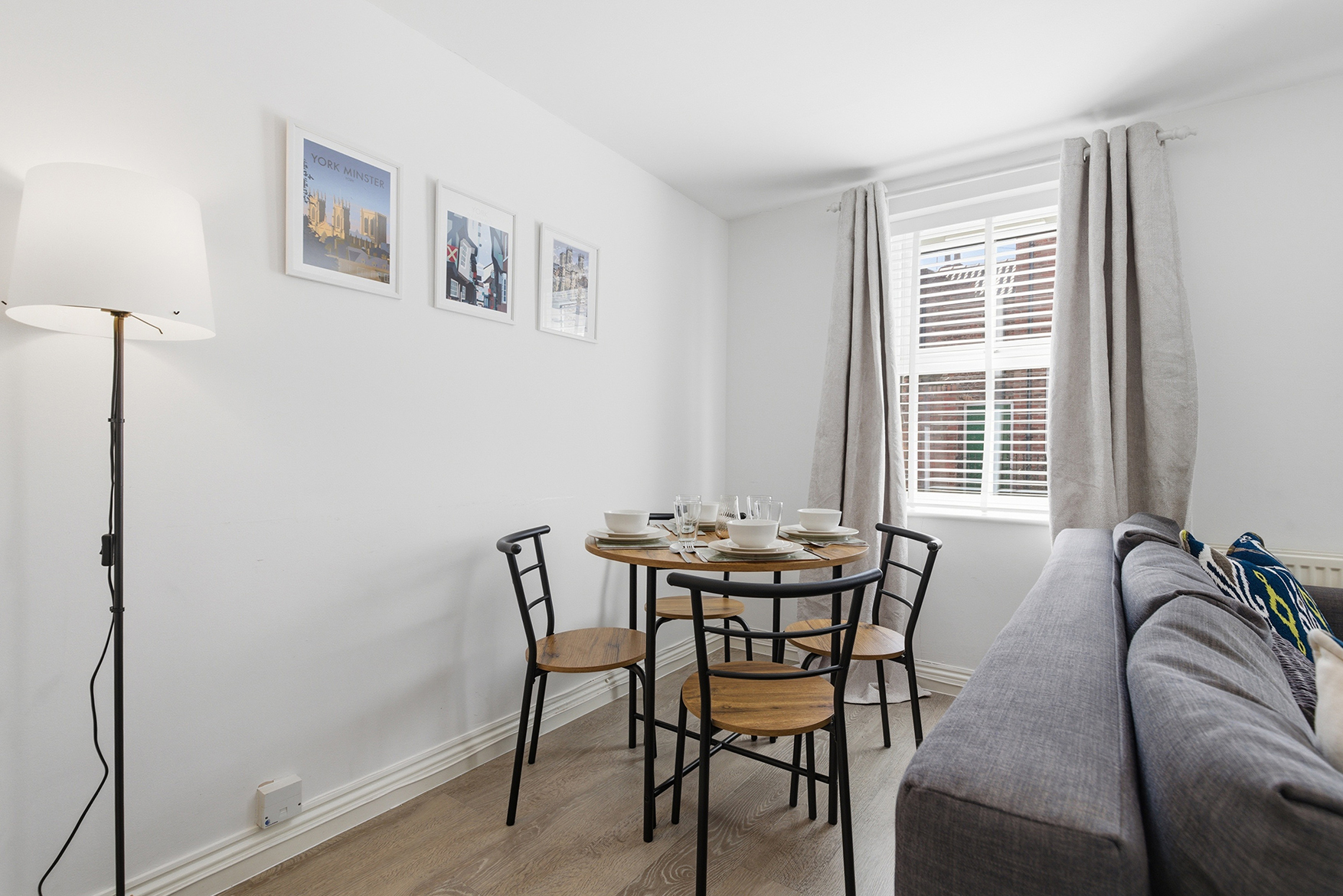 View Central York Apartment with Free Parking & WiFi - Pass the Keys in Flat 2, The Old Fruit Warehouse, Penleys Grove St, YO31 7PN Central York Apartment with Free Parking & WiFi - Pass the Keys in Flat 2, The Old Fruit Warehouse, Penleys Grove St, YO31 7PN - Property image 5 - VivreStays