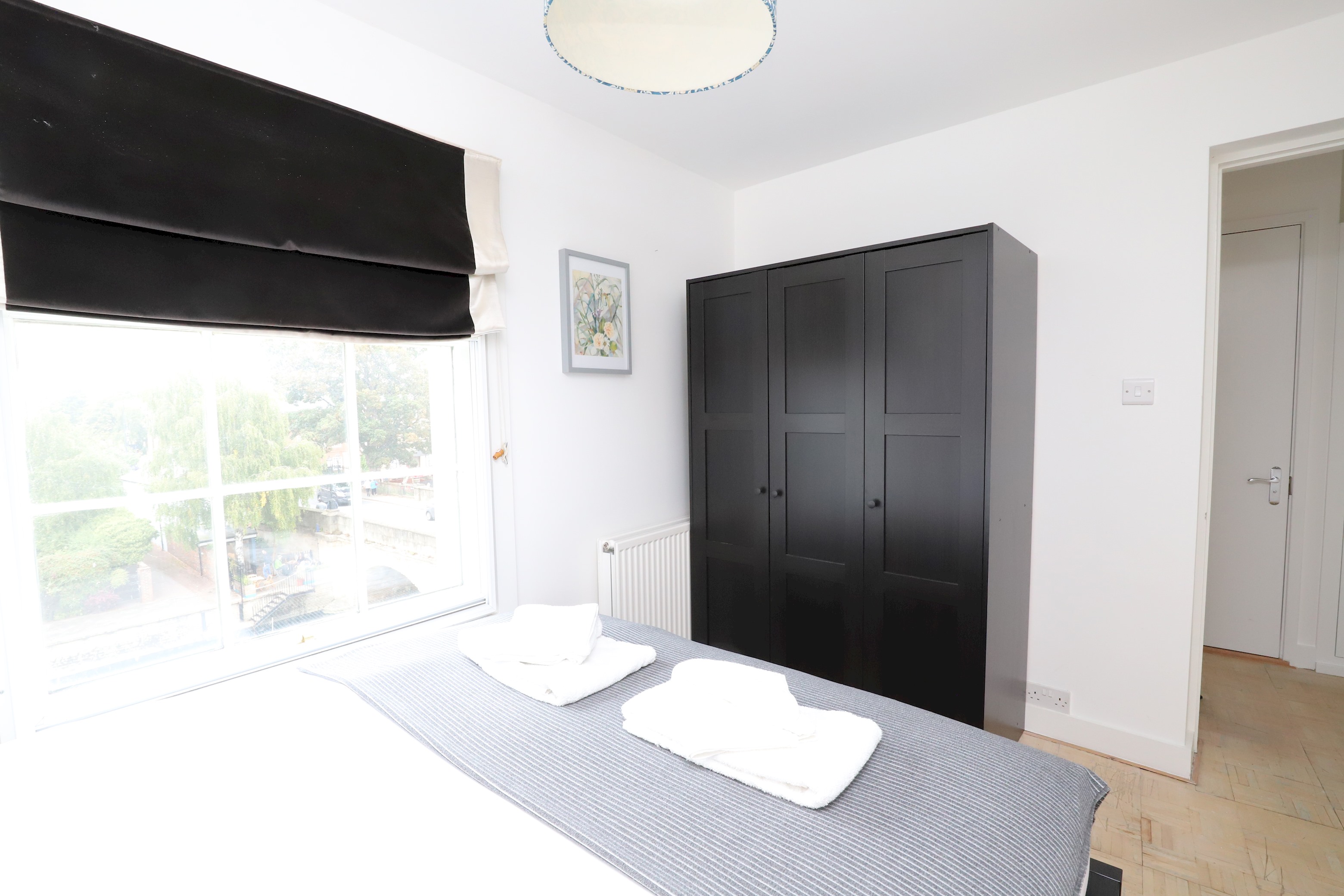 Dreamy Riverside Island Apartment - Central Oxford - Pass the Keys in Flat 5, 1, Folly Bridge OX1 4JU - Property image 6 - VivreStays